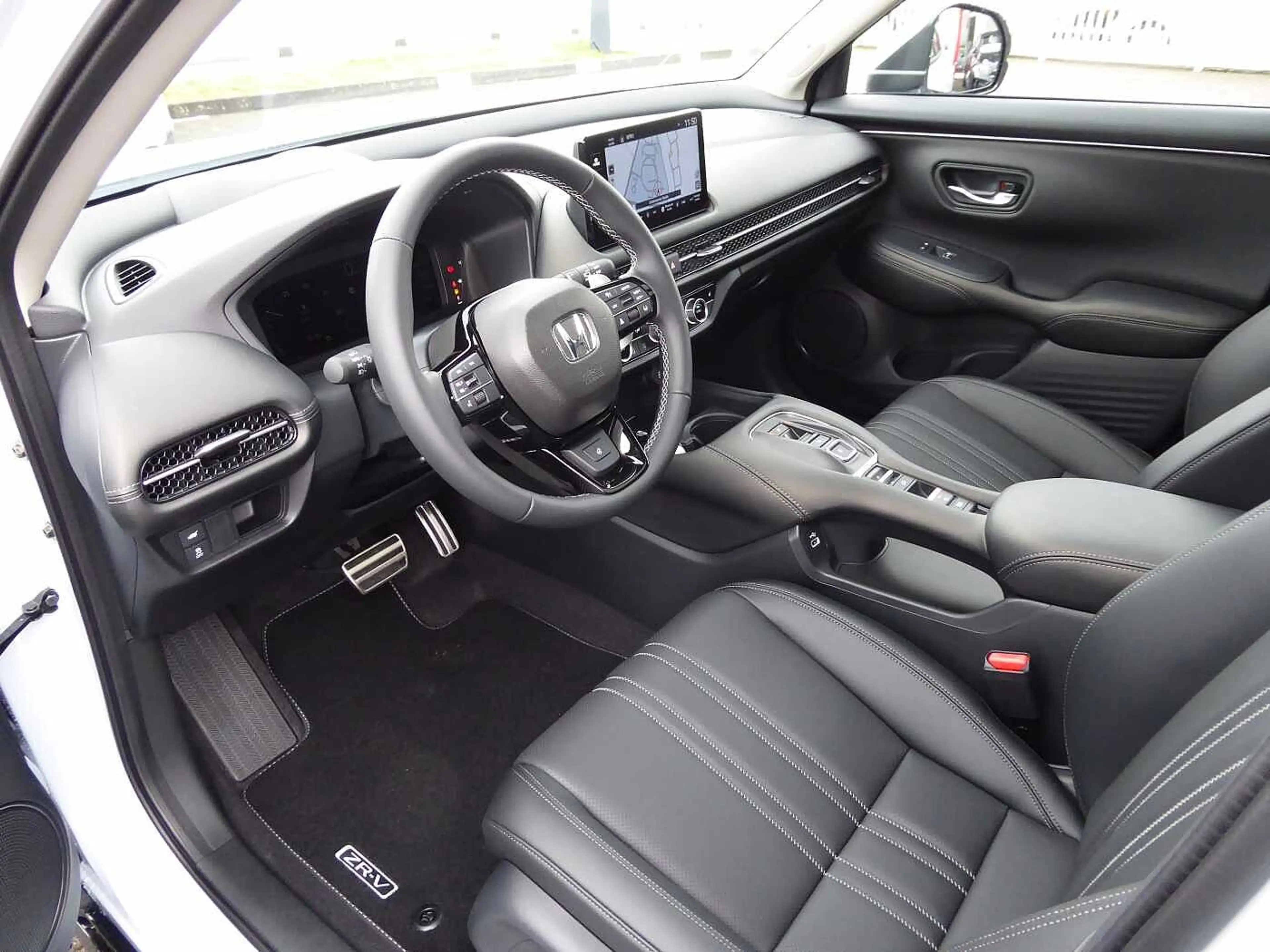 Honda ZR-V Hybrid e:HEV 2.0 i-MMD Advance / Schiebedach — photo 8