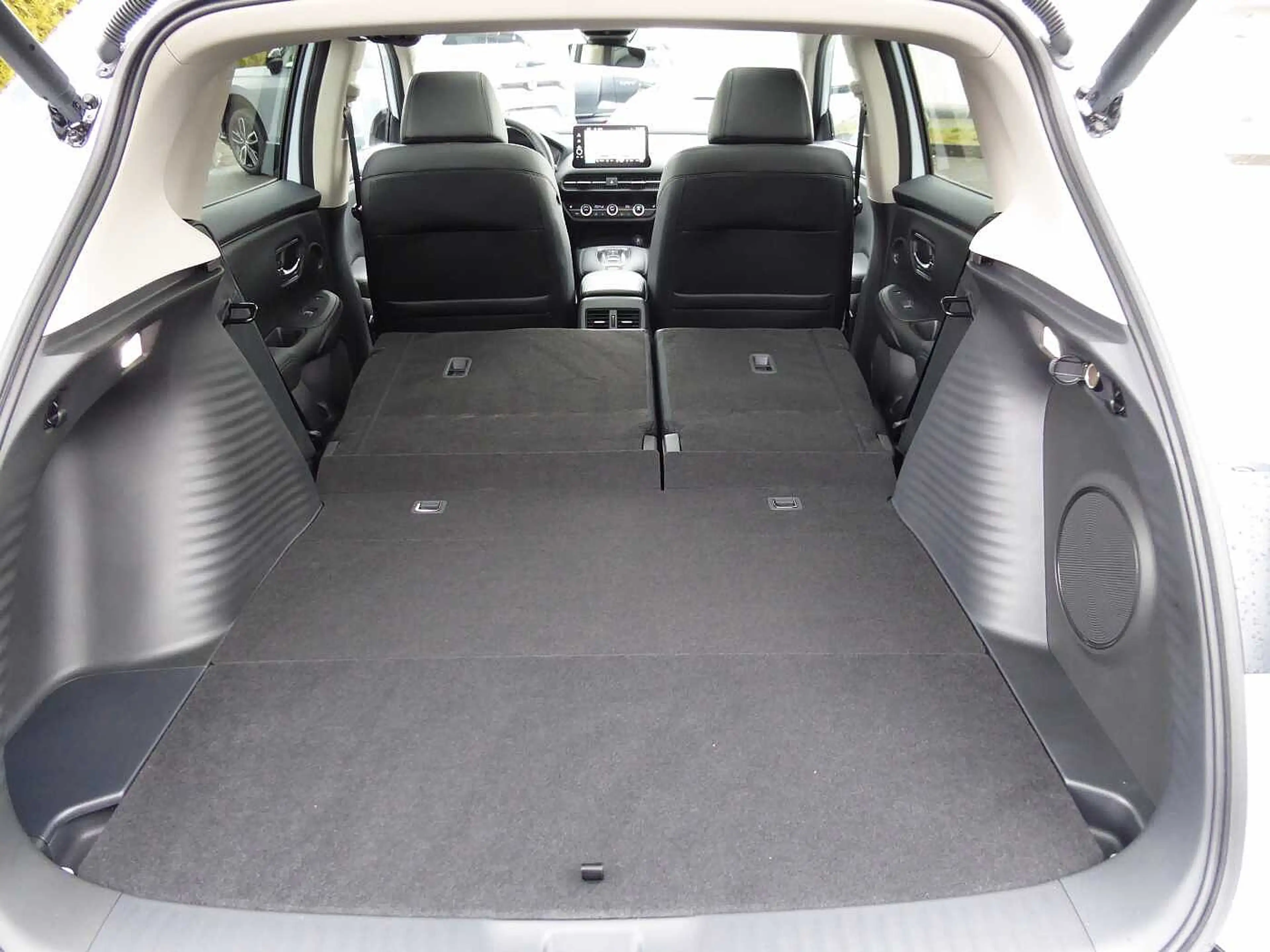 Honda ZR-V Hybrid e:HEV 2.0 i-MMD Advance / Schiebedach — photo 12