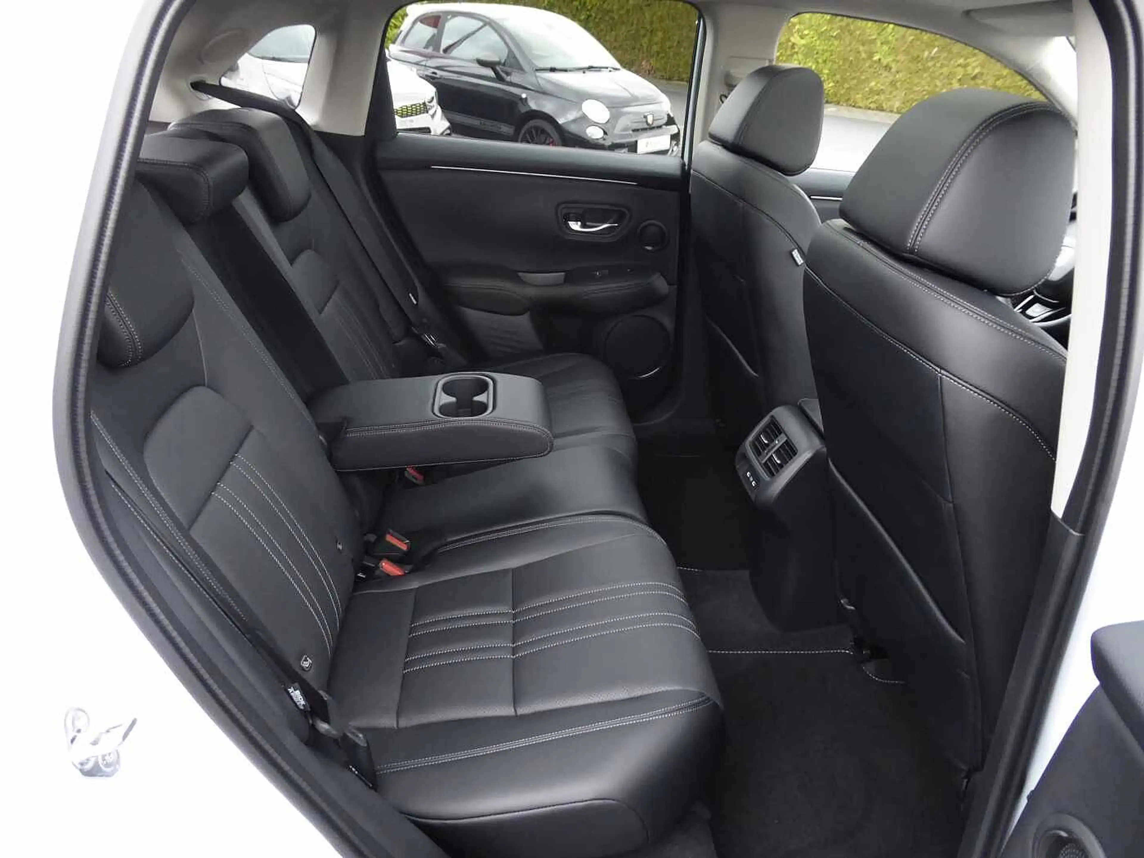 Honda ZR-V Hybrid e:HEV 2.0 i-MMD Advance / Schiebedach — photo 13