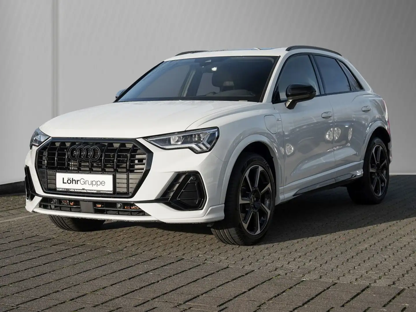 Audi Q3 45 TFSIe S tronic S Line /Pano/AHK/Sonos/LED Weiß - 2
