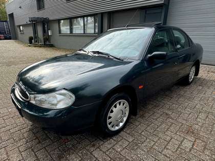 Ford Mondeo 1.6 CLX