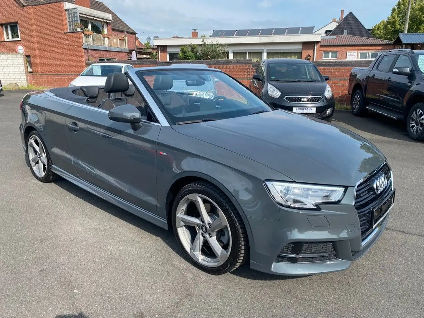 Audi A3 Cabriolet  2.0 TFSI  quattro sport S Line Grijs - 1
