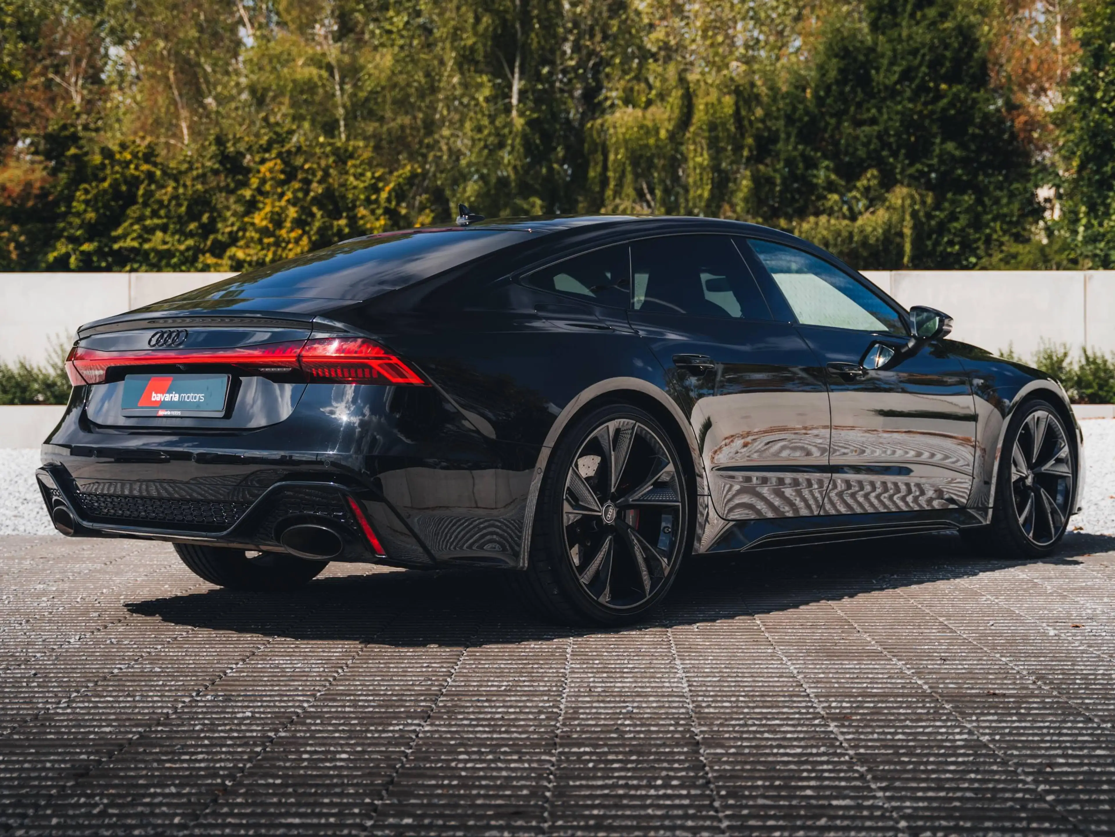 Audi RS7 Sportback / Mythosschwarz Metallic / RS Dynamic Package Plus / Pano / 22" — photo 6