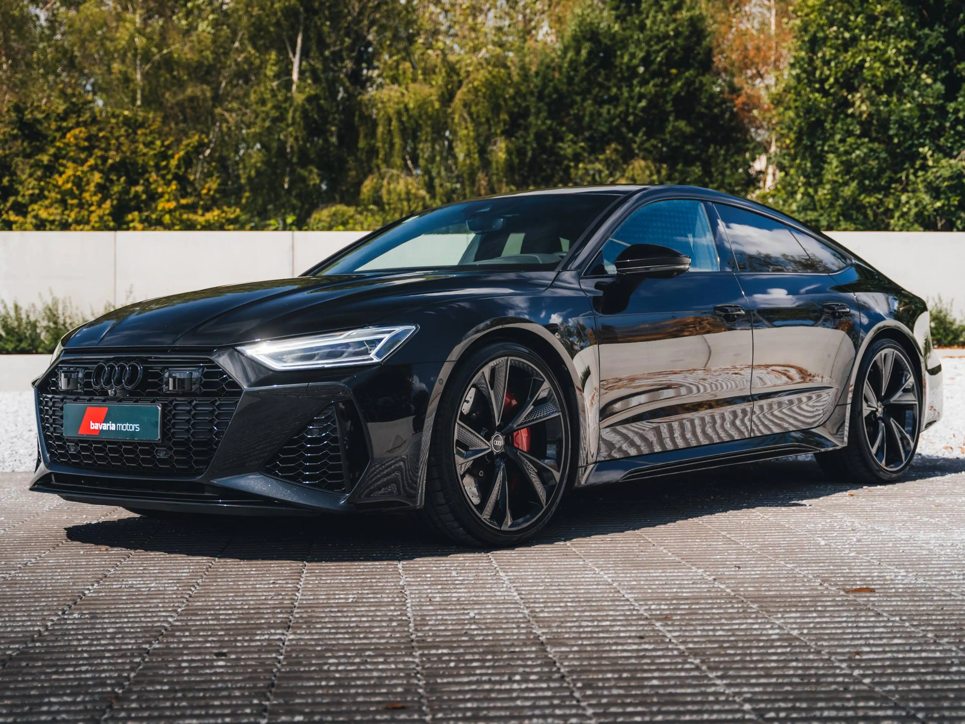 Audi RS7 Sportback / Mythosschwarz Metallic / RS Dynamic Package Plus / Pano / 22" — photo 3
