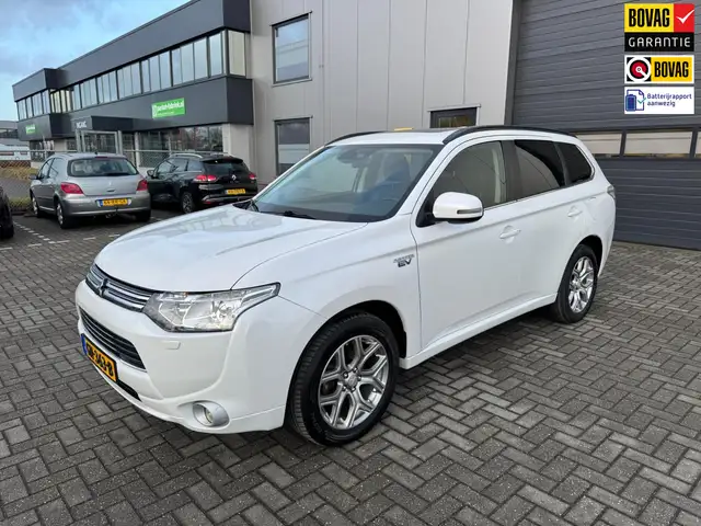Mitsubishi Outlander 2.0 PHEV Instyle