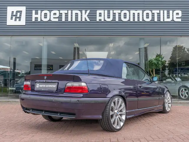 BMW 3 Series view 4