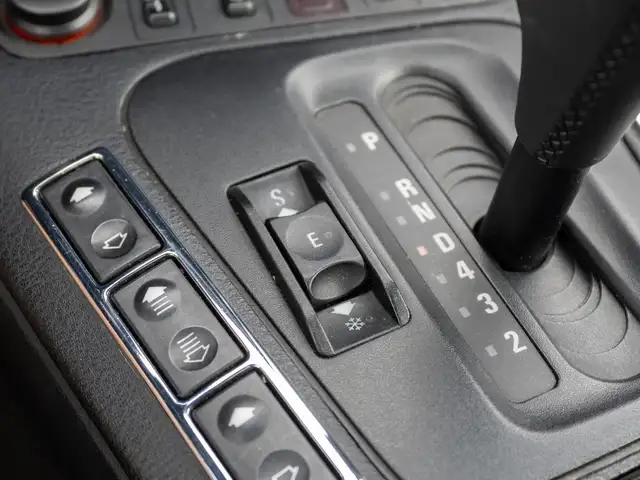 BMW 3 Series view 29