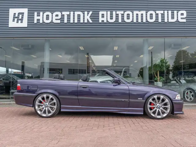 BMW 3 Series view 14