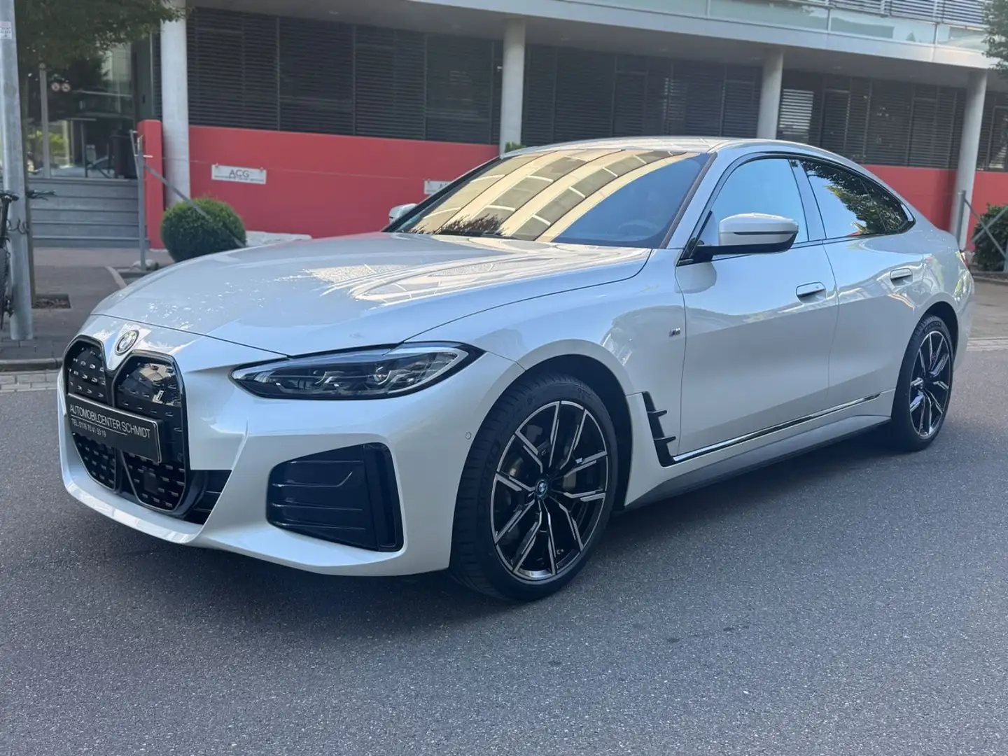 BMW i4 Baureihe i4 Gran Coupe 40 eDrive M Sport Weiß - 2