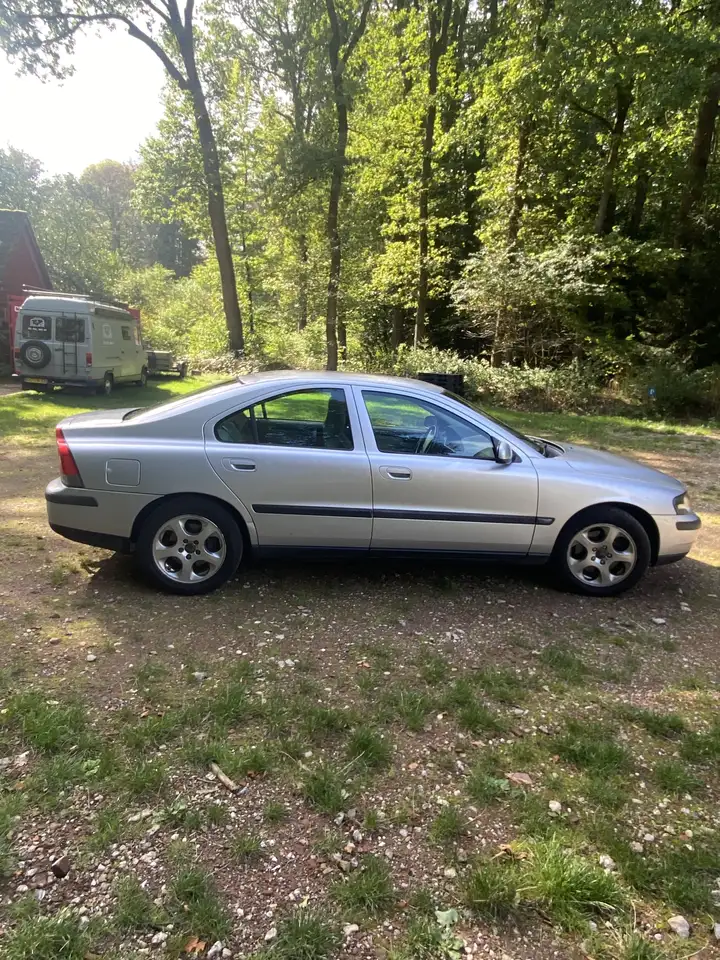Volvo S60 2.4T, foto 4