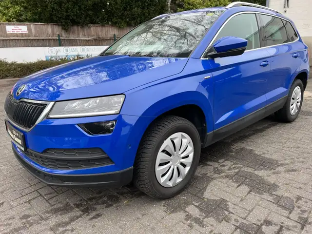 Skoda Karoq Drive 125 SHZ Sehr gepflegt LED