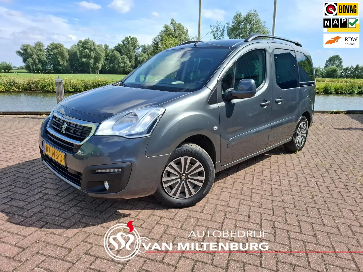Peugeot Partner Tepee 1.2 PureT. Active Airco Cruise Trekhaak PDC Gris - 1