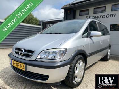Opel Zafira 1.6-16V Comfort airco, trekhaak en 7 persoons!
