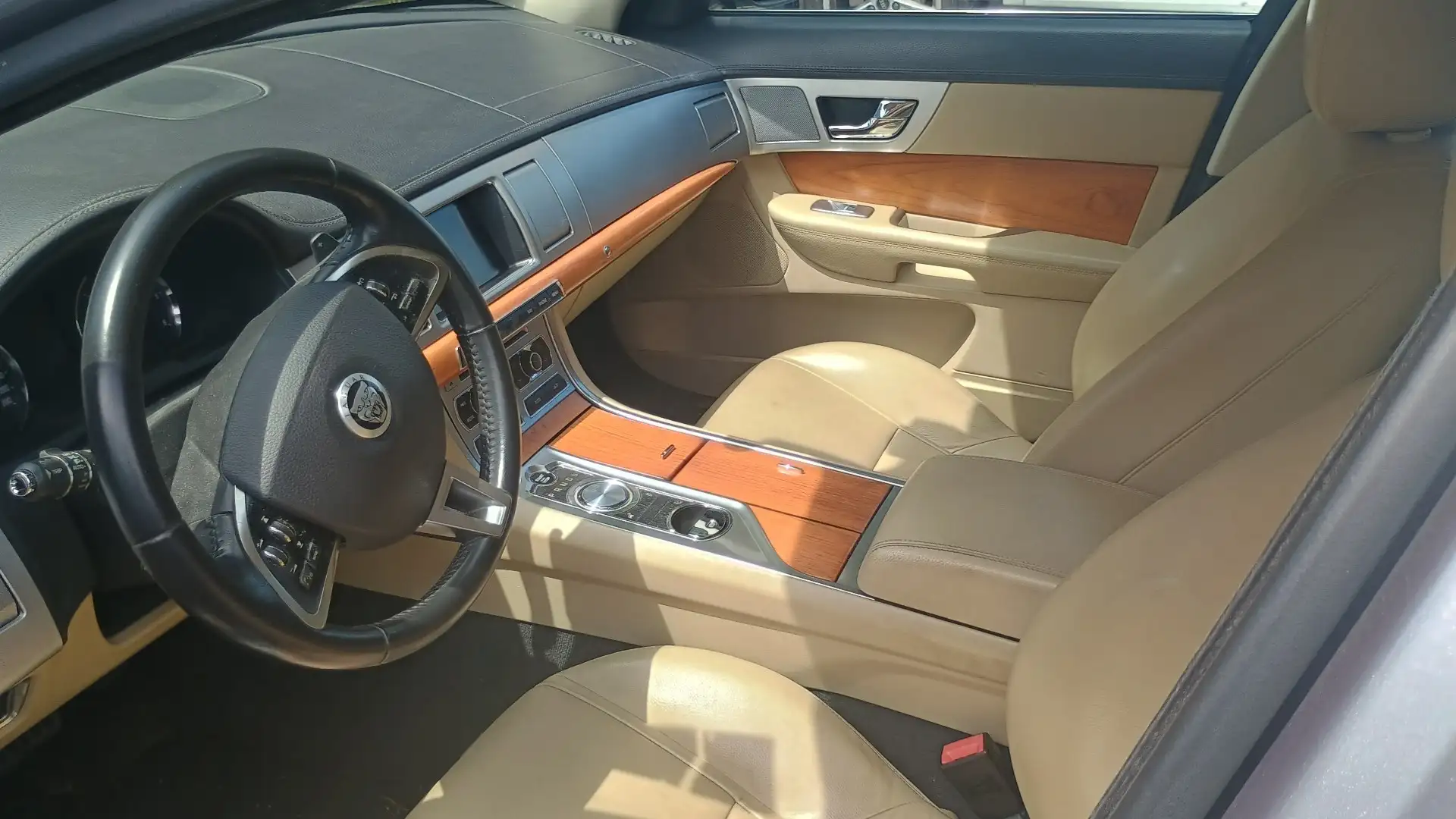 Jaguar XF 2.2d s&s auto - 1