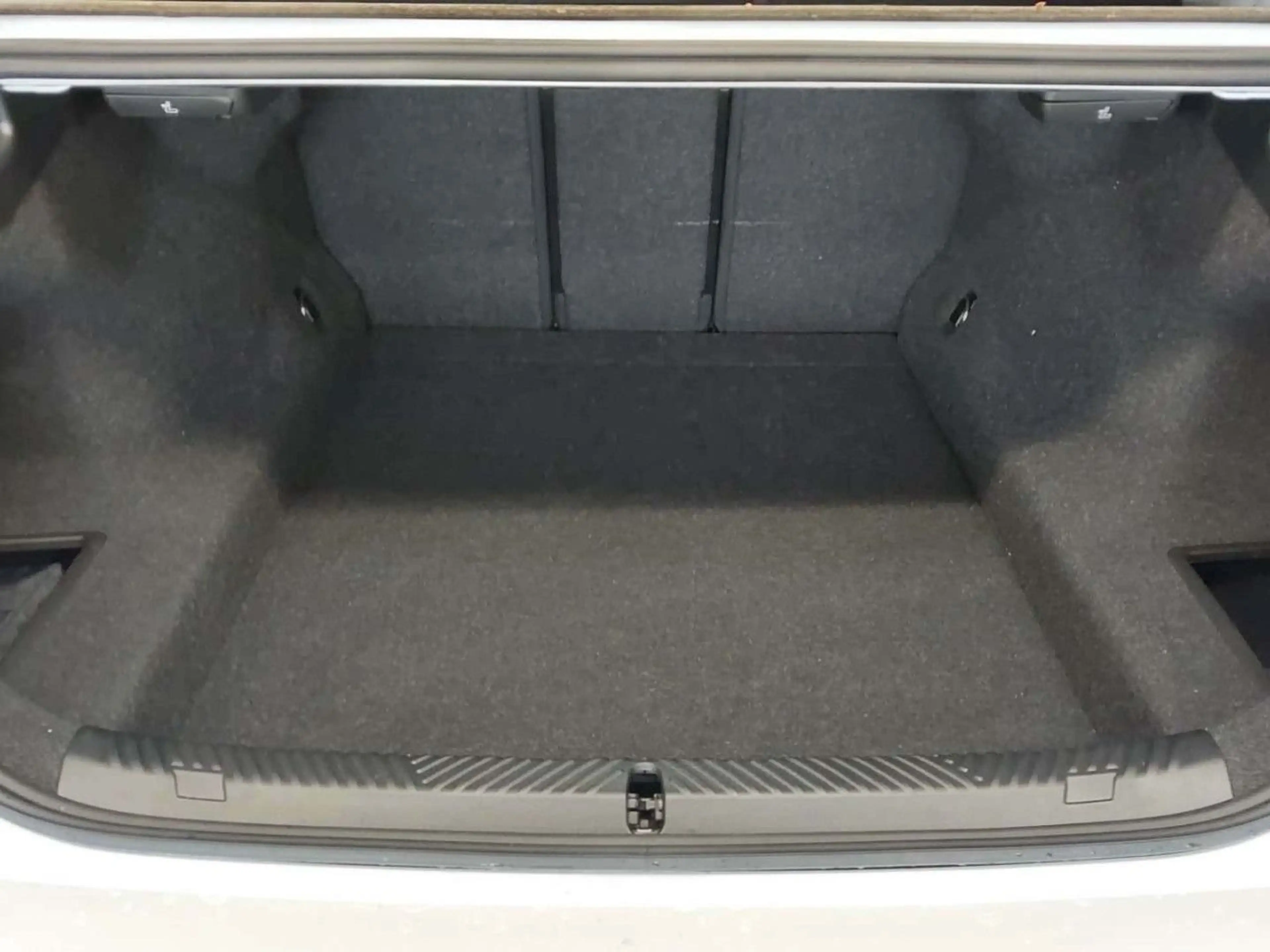 BMW 540 d Limo M SportPRO Pano. LiveProf. HUD IconicGlo — photo 13