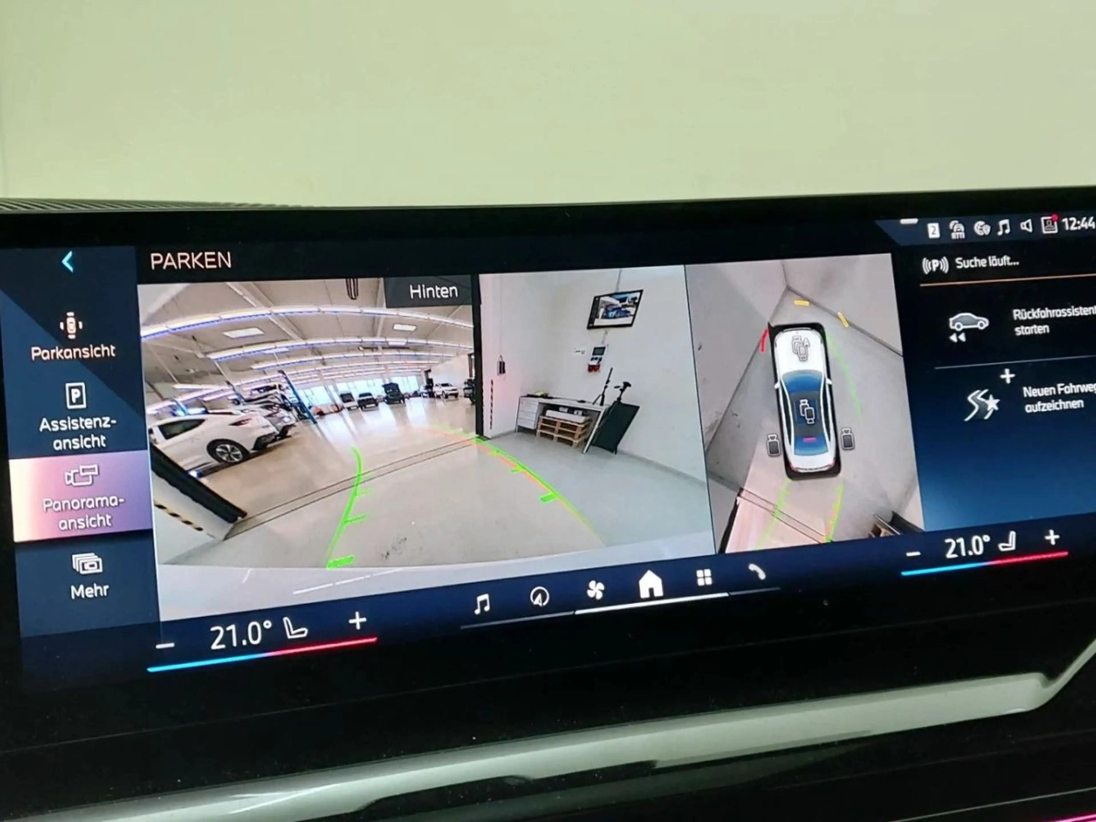 BMW 540 d Limo M SportPRO Pano. LiveProf. HUD IconicGlo — photo 11