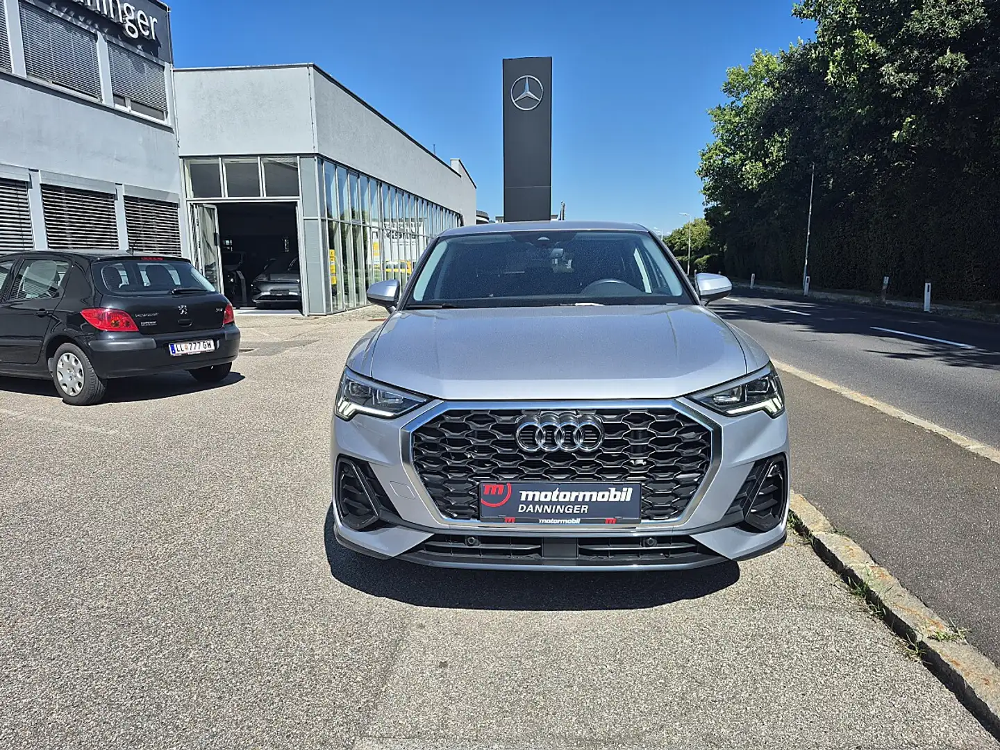 Audi Q3 Sportback 35 TFSI S-tronic Silber - 1