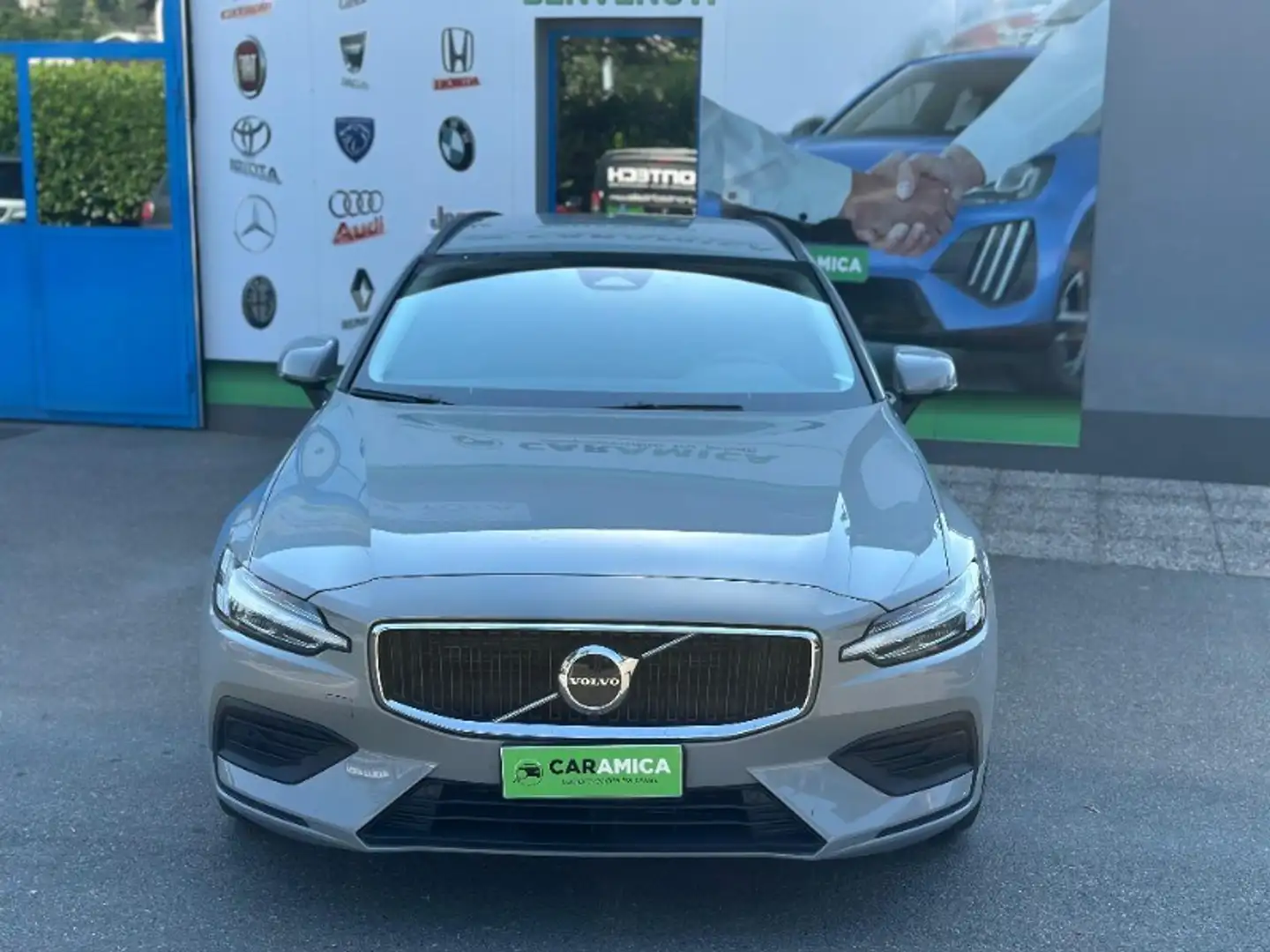 Volvo V60 V60 B4 (d) automatico Core N1 Grigio - 2