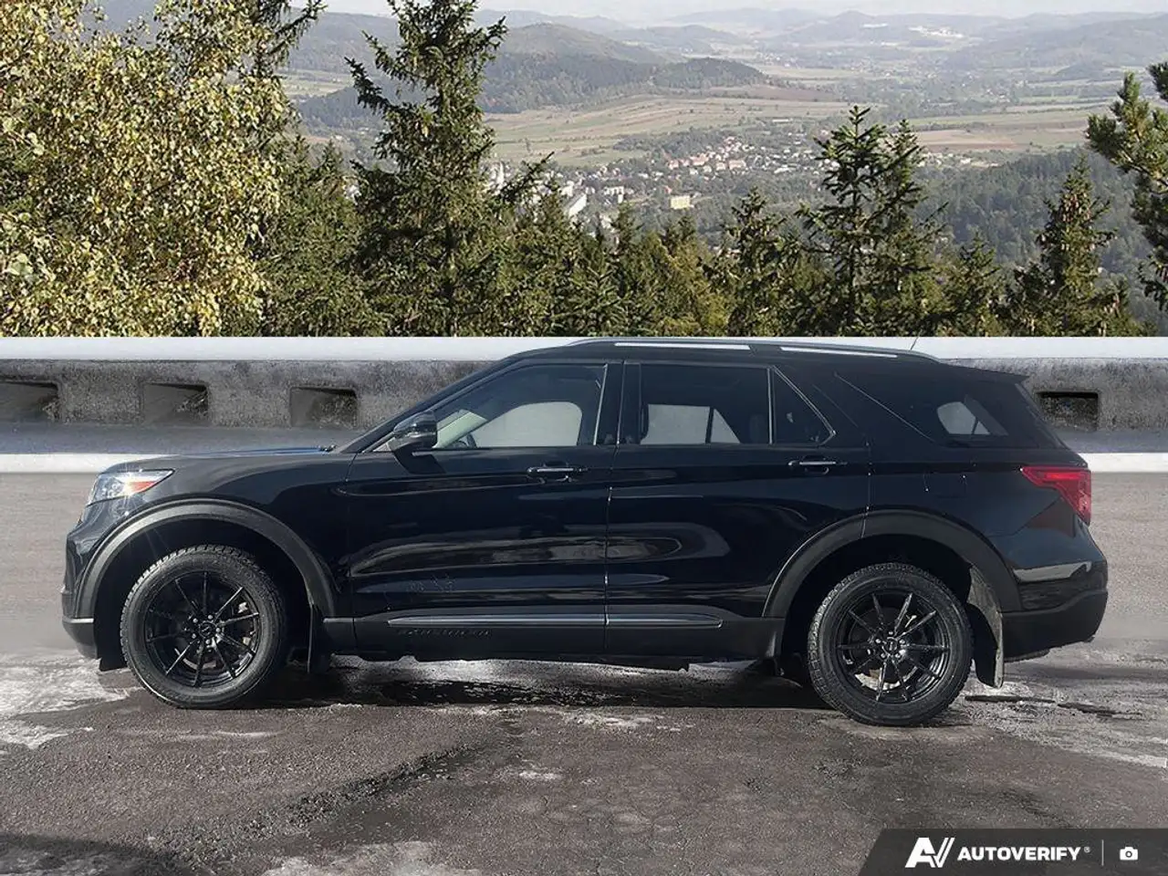 Ford Explorer снимка Ford Explorer