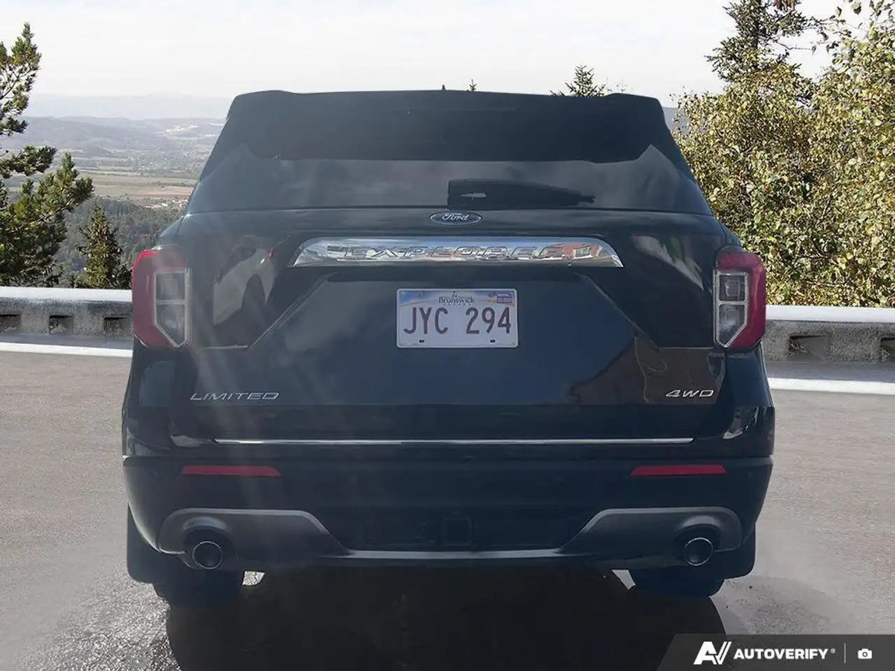 Ford Explorer снимка Ford Explorer