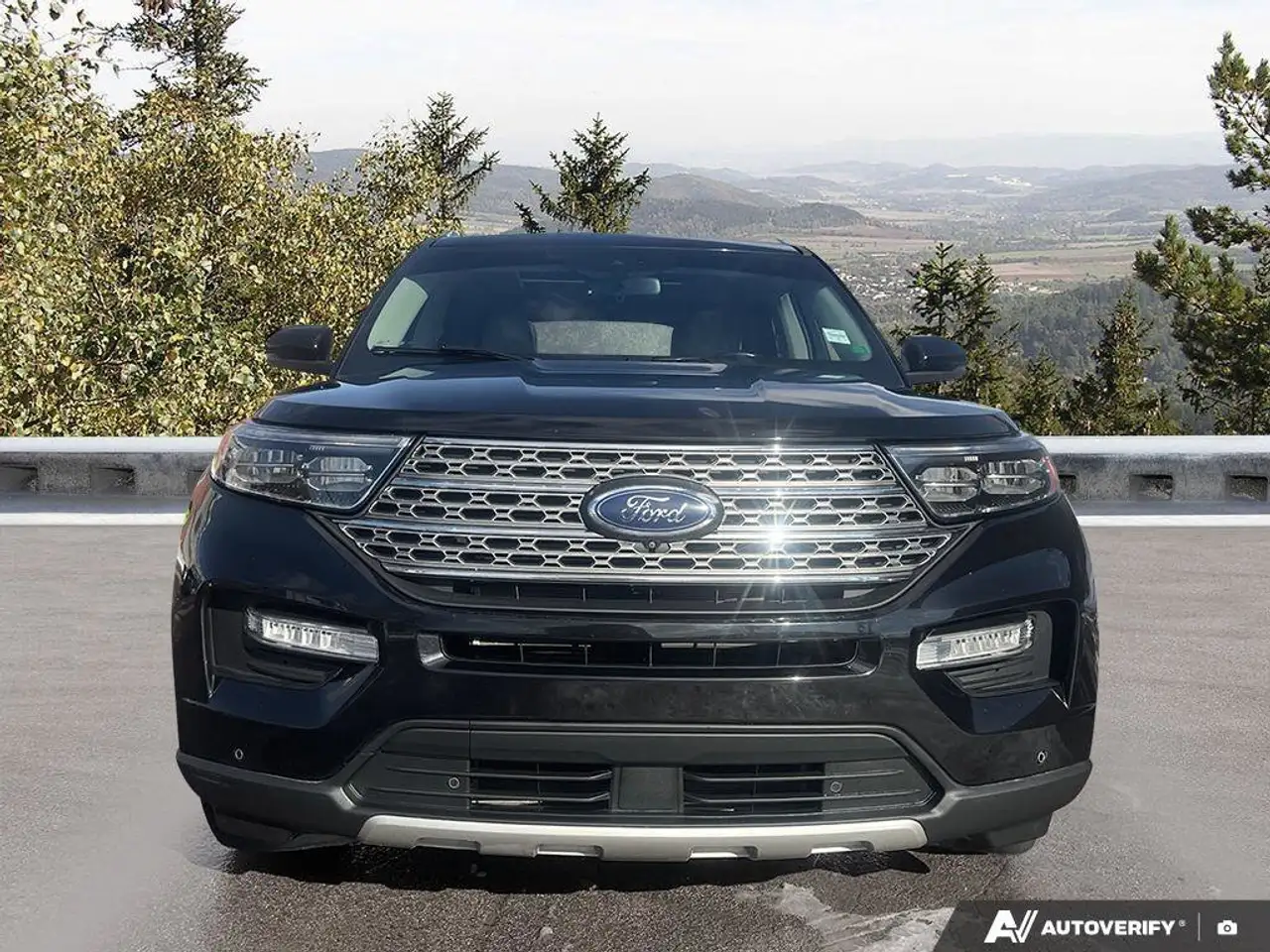 Ford Explorer снимка Ford Explorer