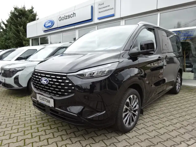FORD Tourneo