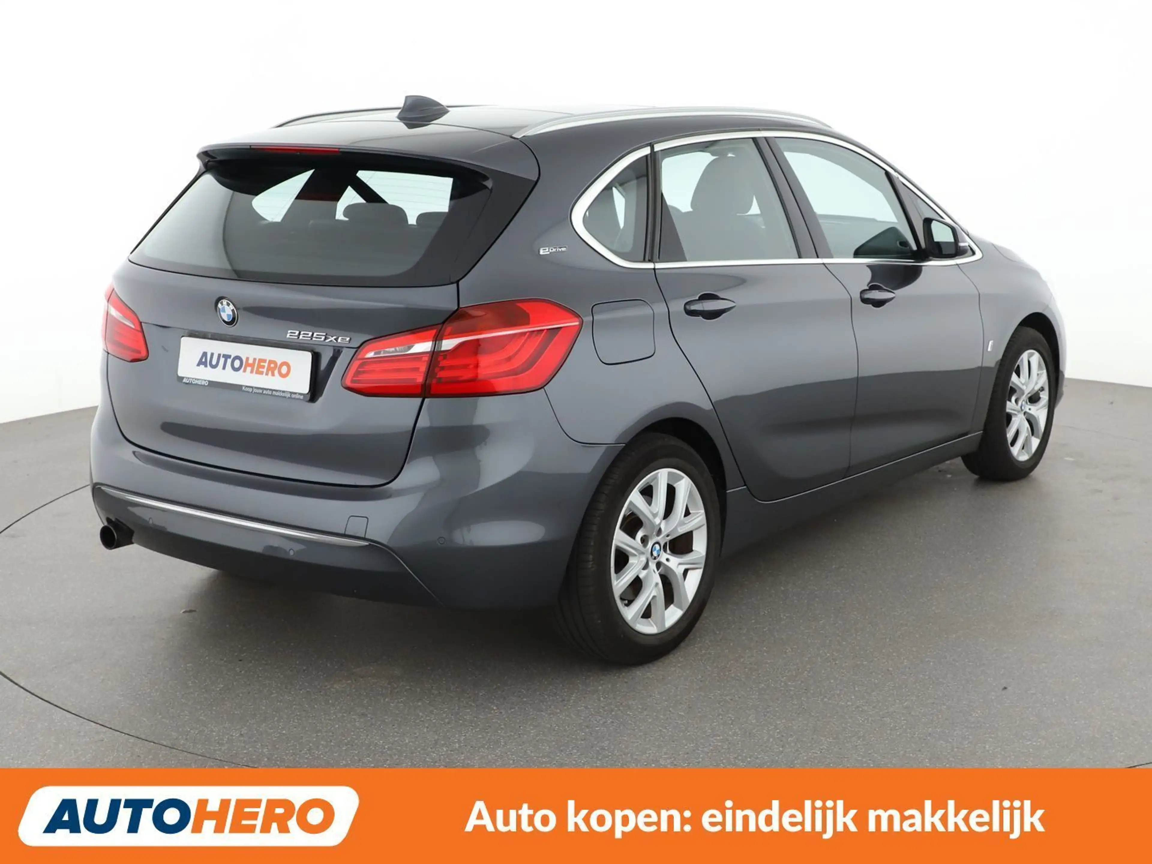 BMW 225 225xe Active Tourer Luxury Line — photo 6