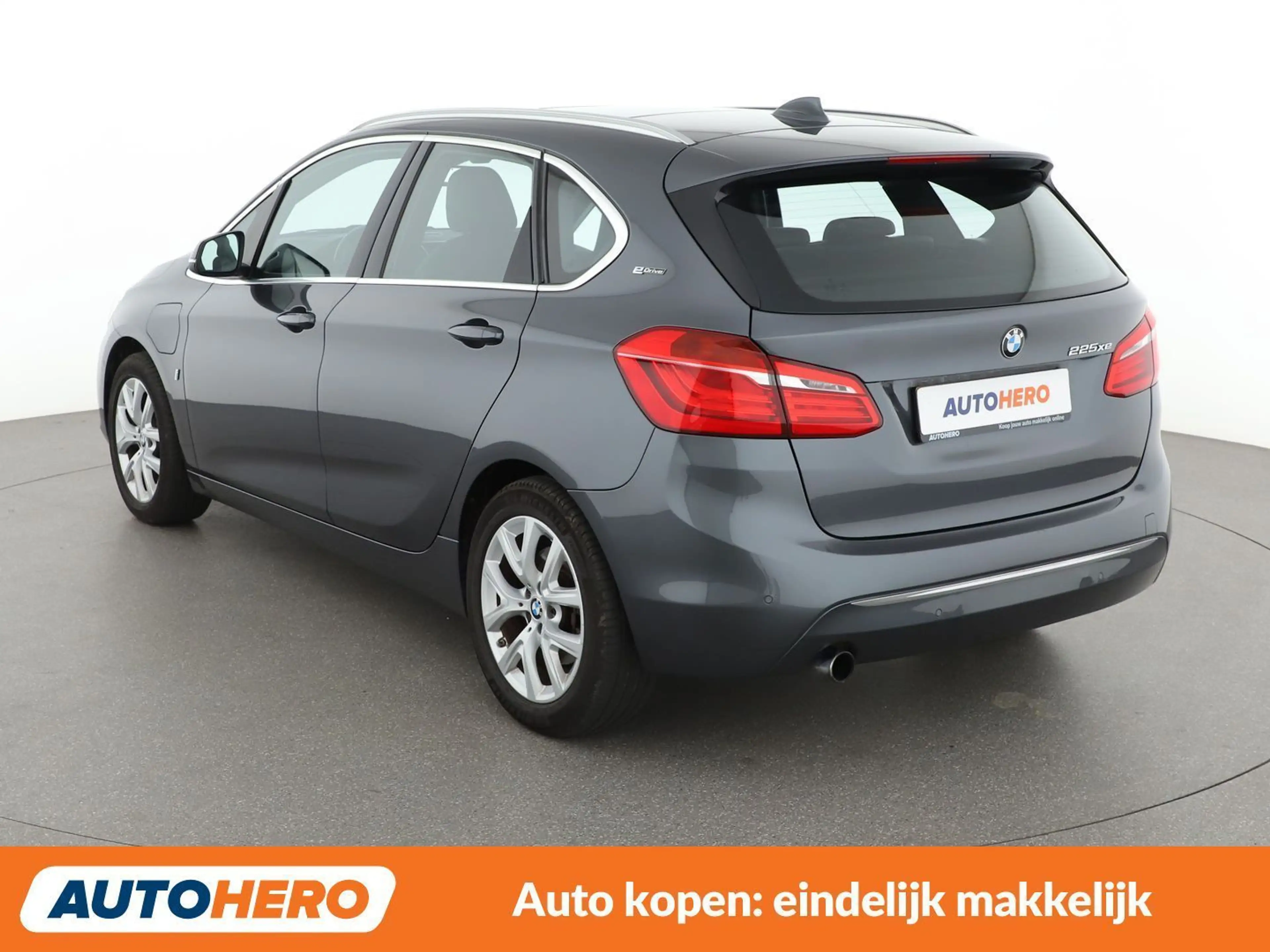 BMW 225 225xe Active Tourer Luxury Line — photo 4