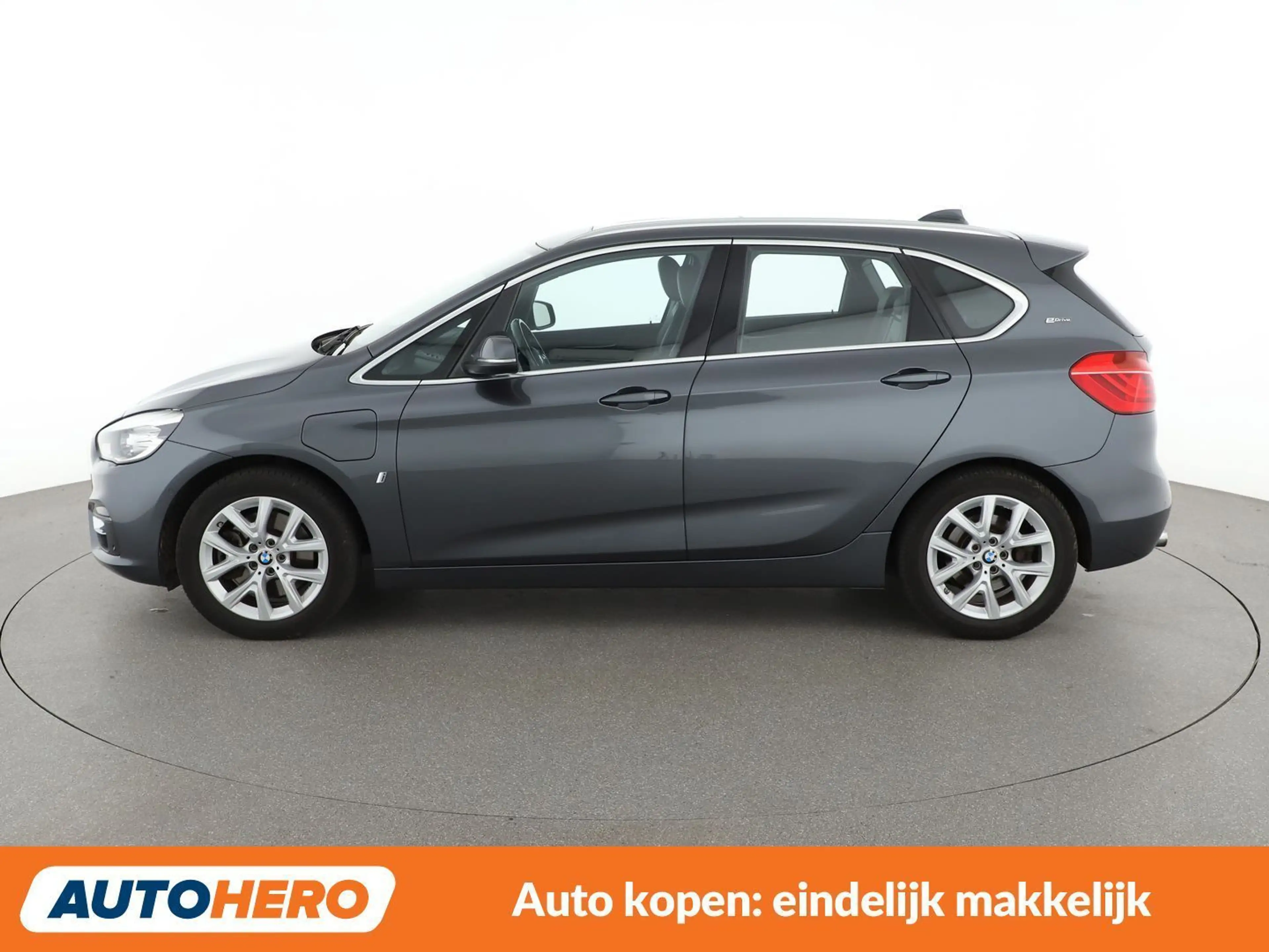 BMW 225 225xe Active Tourer Luxury Line — photo 3