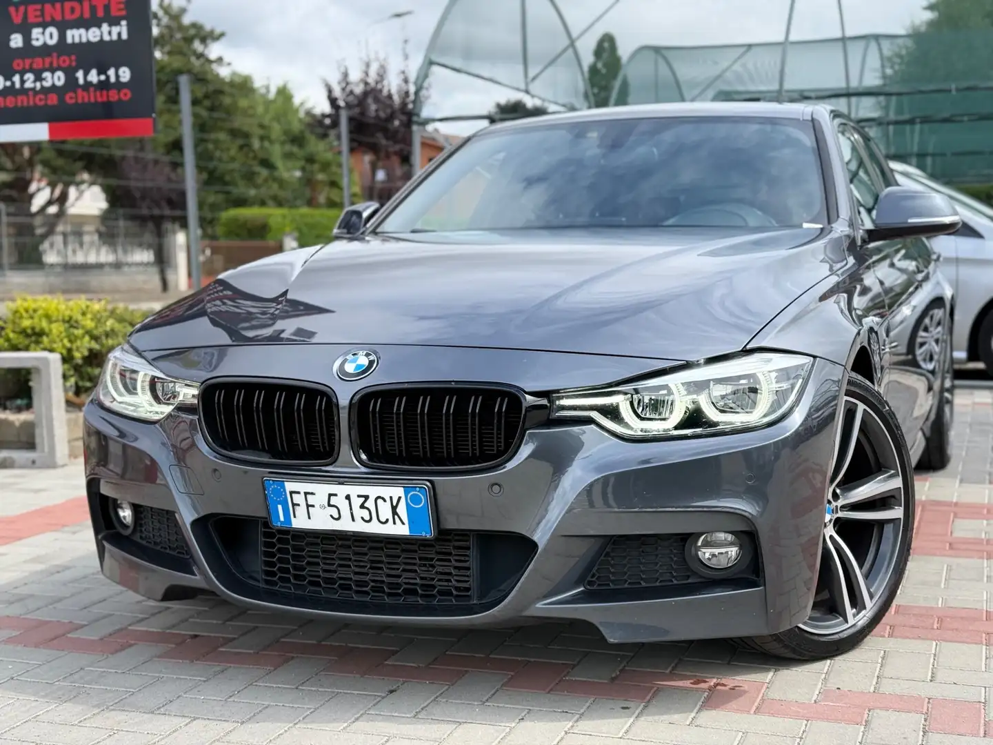 BMW 320 320d Touring Msport Grey - 1