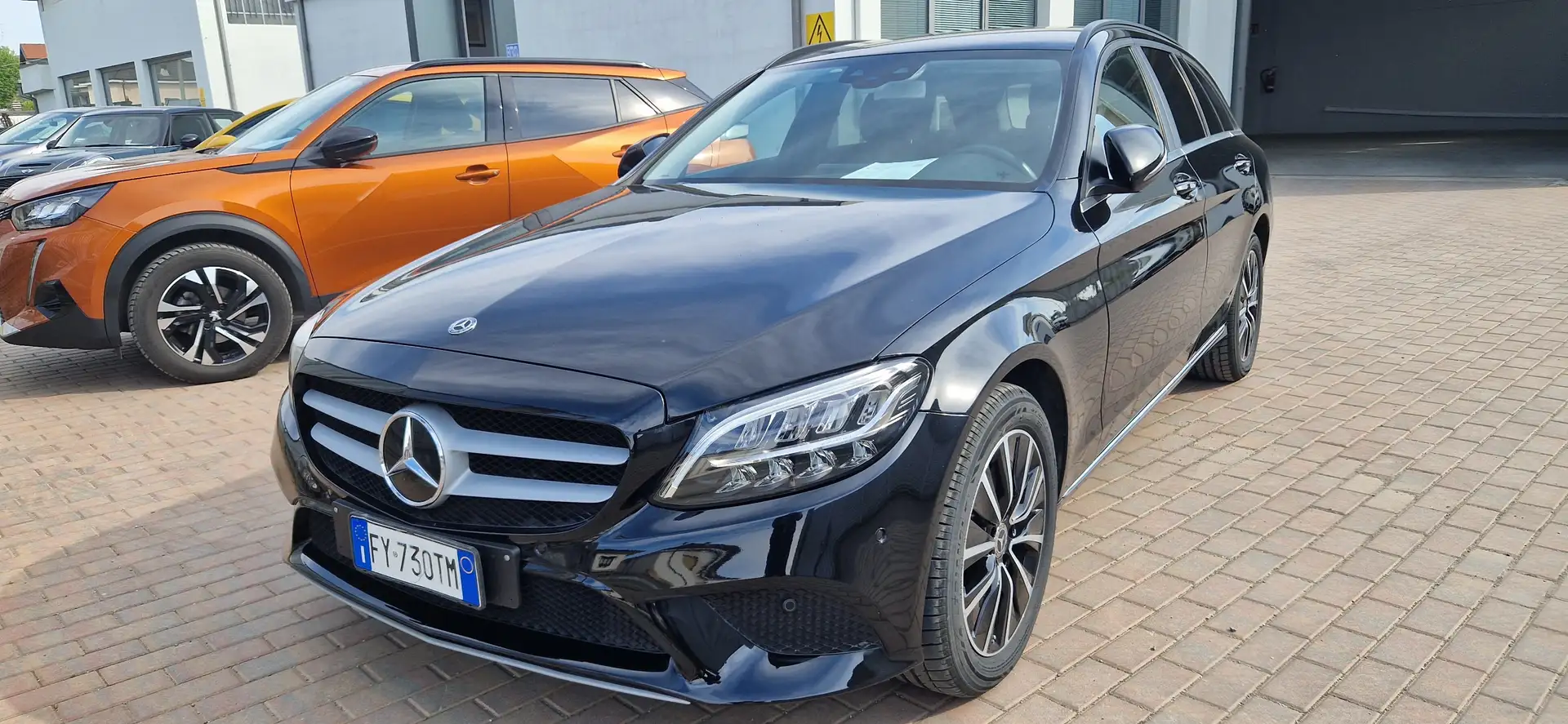Mercedes-Benz C 220 d SW 194CV Business Extra aut **PREZZO CON IVA** Nero - 1