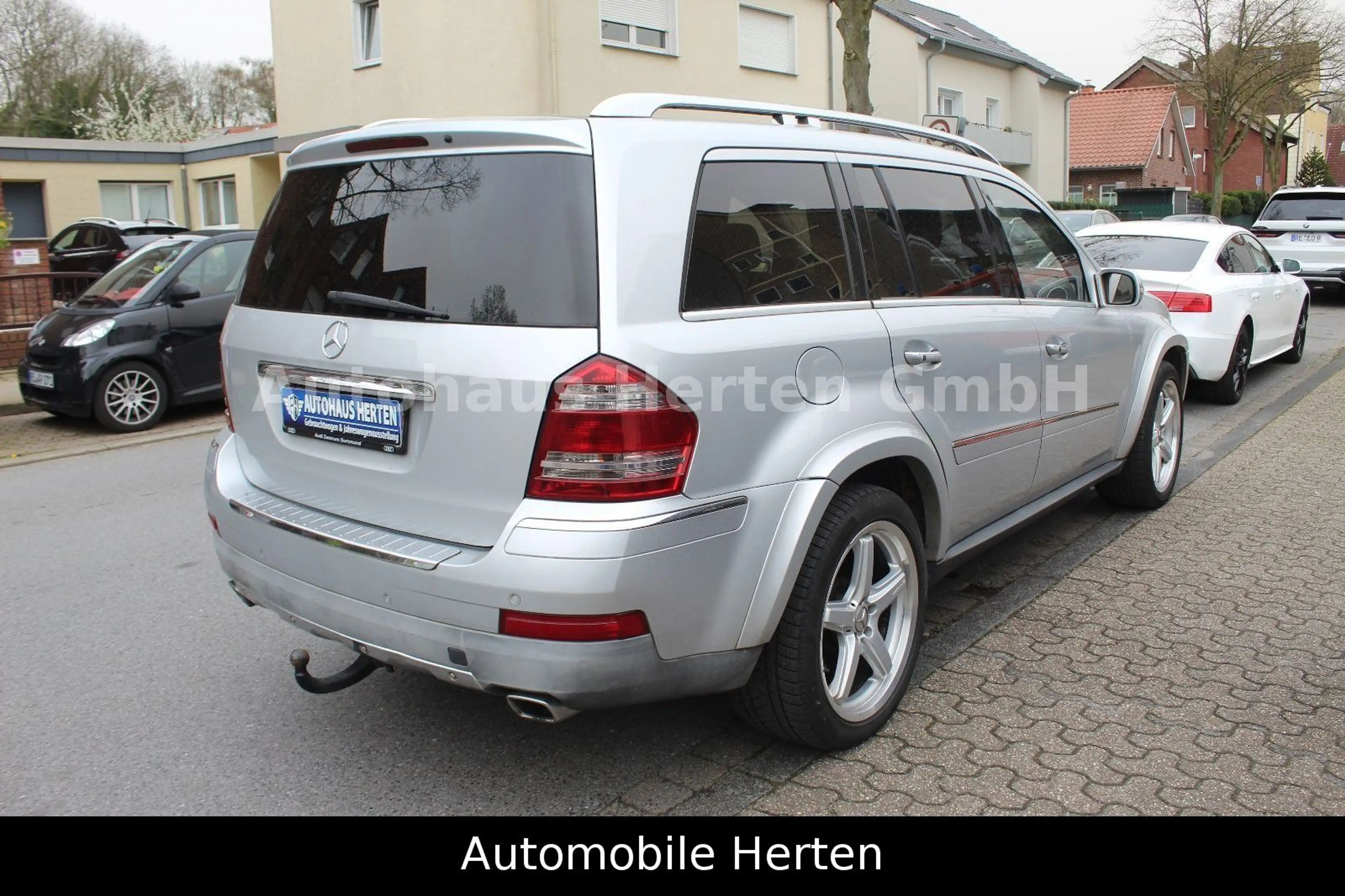 Mercedes-Benz GL 420 CDI 4Matic*AMG PAKET*7SITZER*NAVI*XENON* — photo 4
