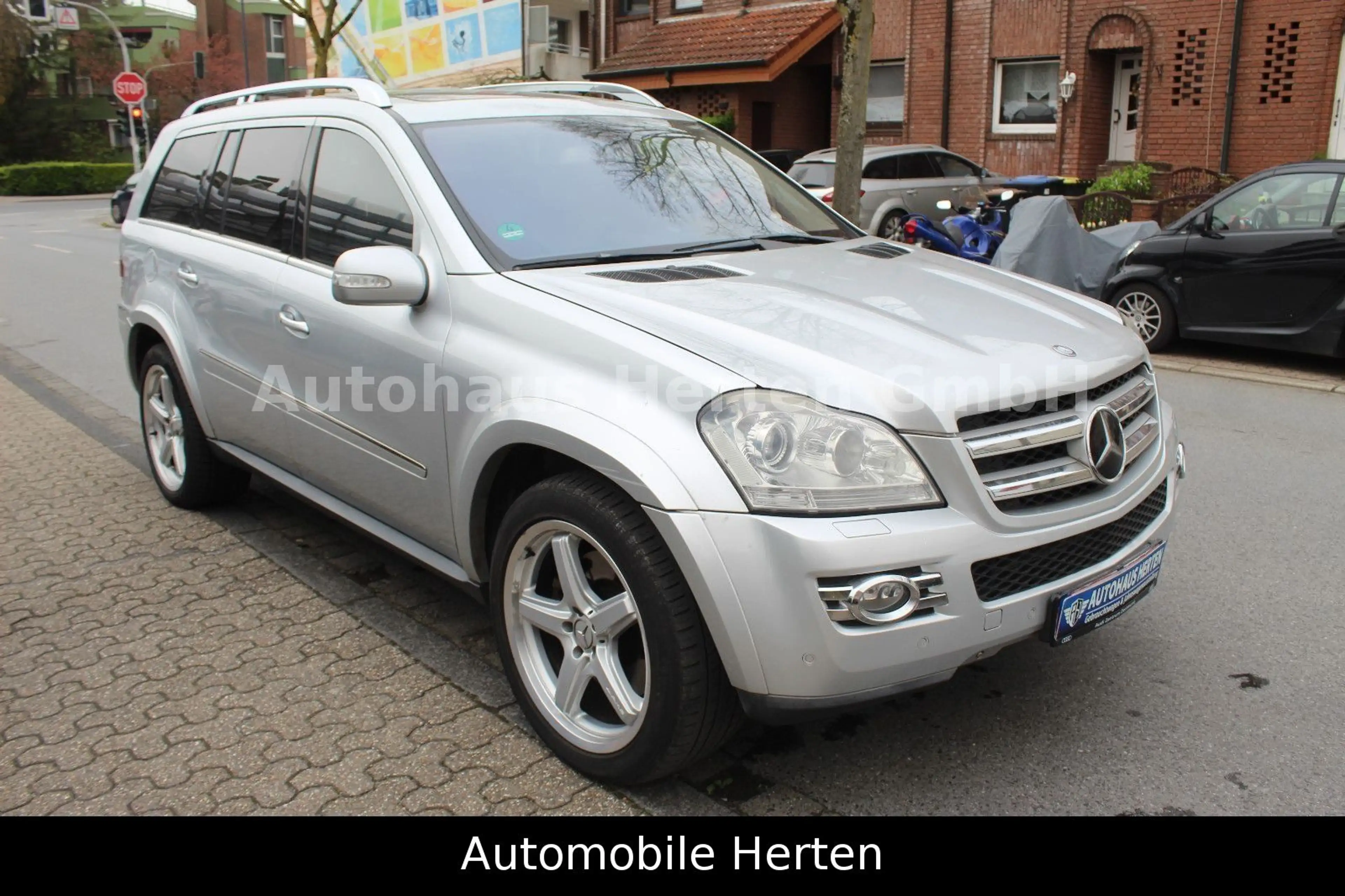 Mercedes-Benz GL 420 CDI 4Matic*AMG PAKET*7SITZER*NAVI*XENON* — photo 2