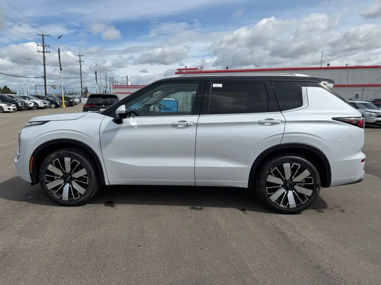 Mitsubishi Outlander photo Mitsubishi Outlander