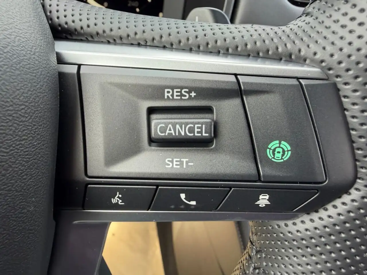 Mitsubishi Outlander photo Mitsubishi Outlander