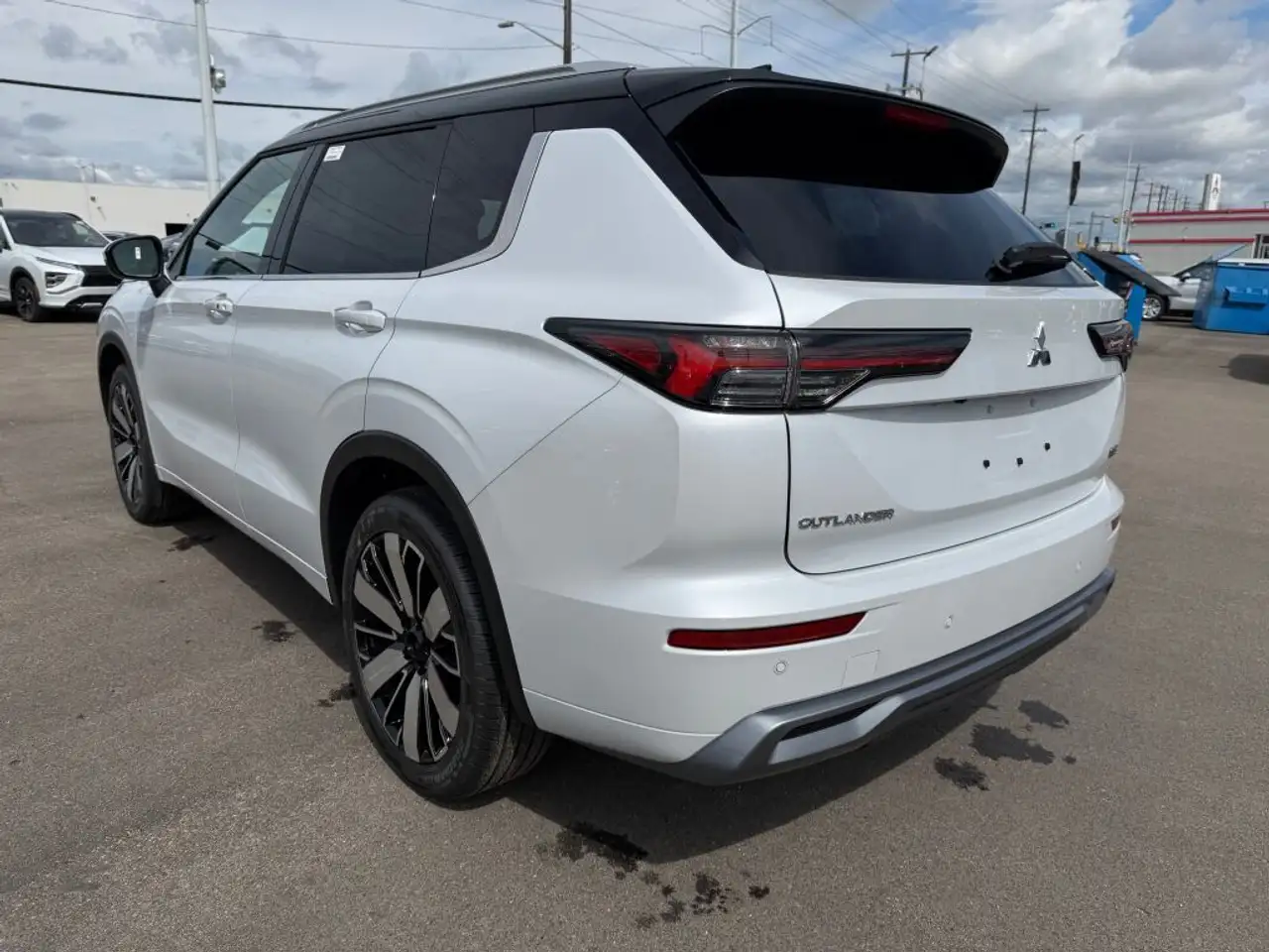 Mitsubishi Outlander photo Mitsubishi Outlander