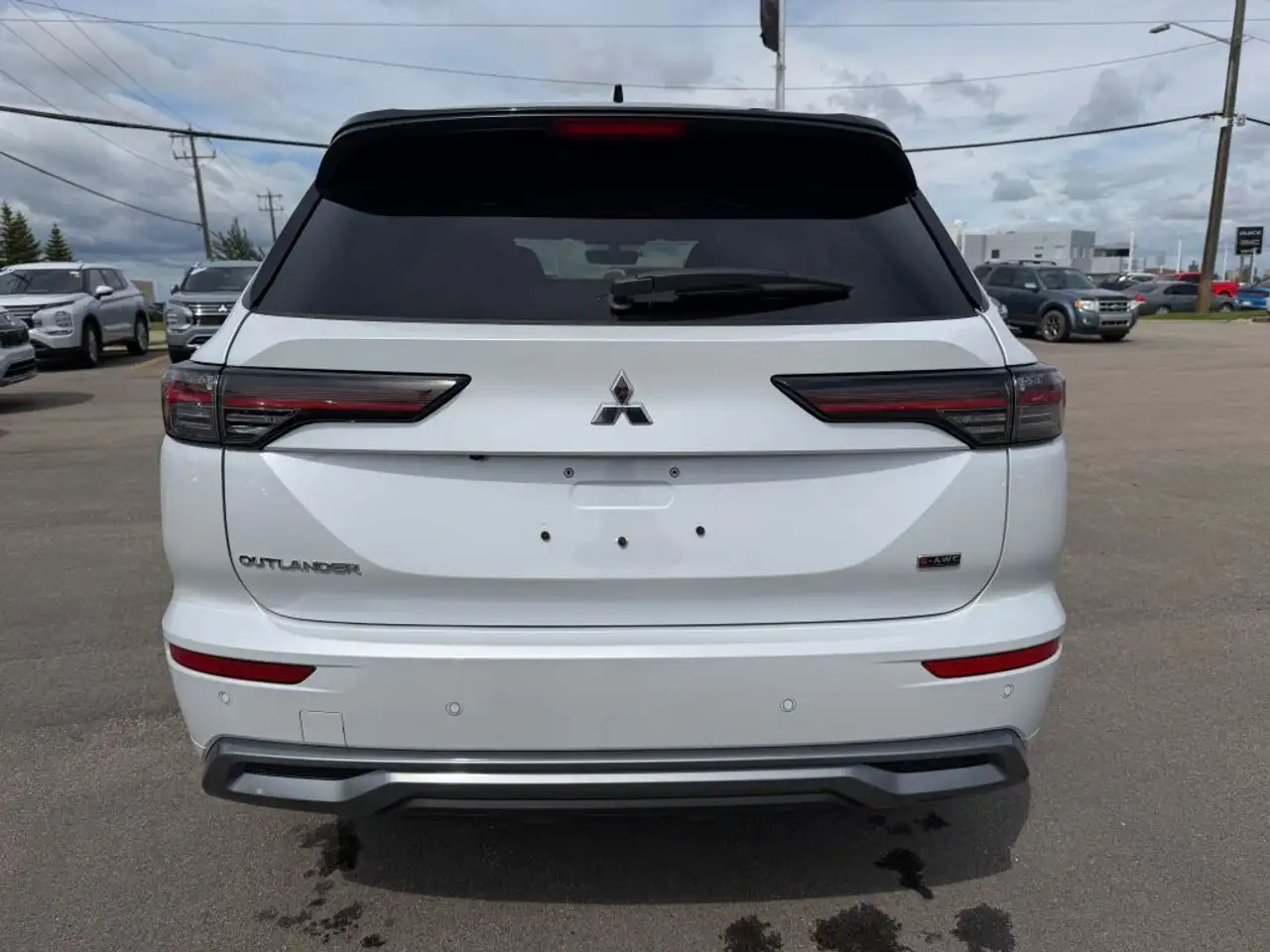 Mitsubishi Outlander photo Mitsubishi Outlander