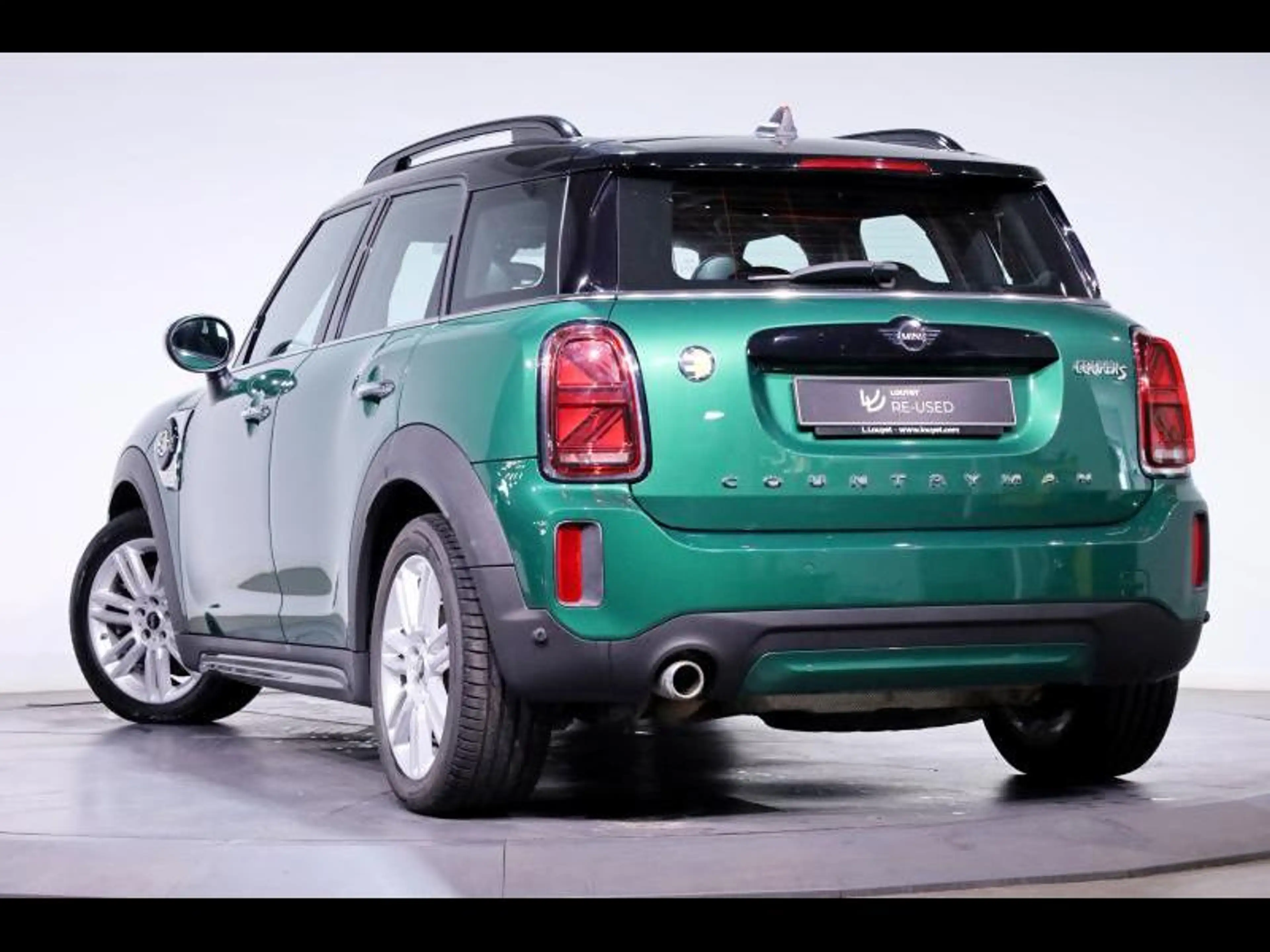 MINI Cooper SE Countryman ALL4 — photo 5