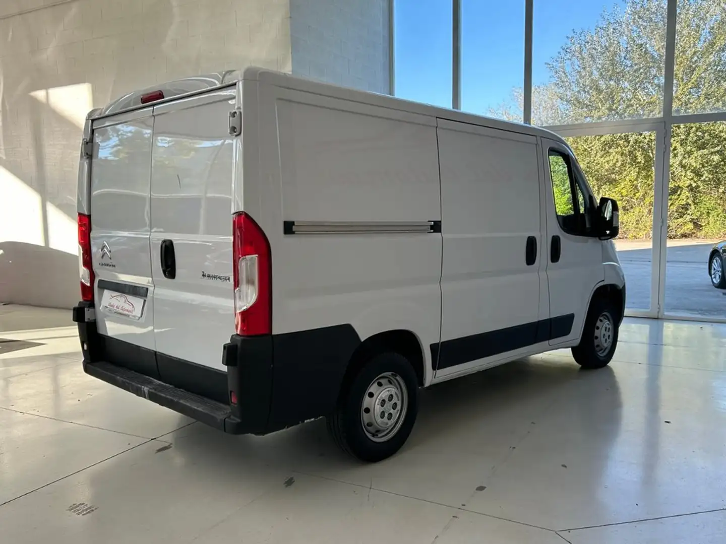 Citroen Jumper BlueHDi 88KW (120CV) Furgón 30L1H1 Blanco - 2