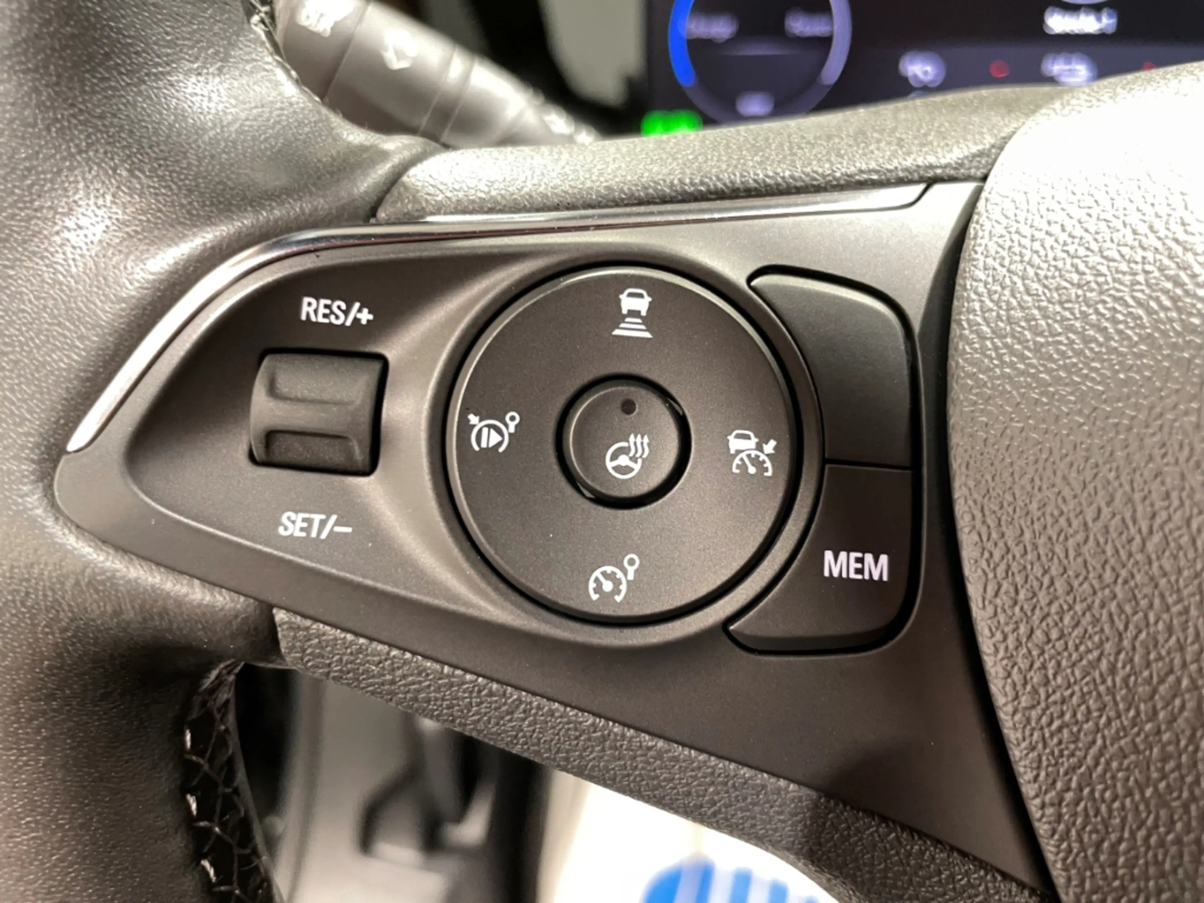 Opel Mokka-E Ultimate Navi LED ACC Rückfahrkamera Virtual Cockp — photo 15