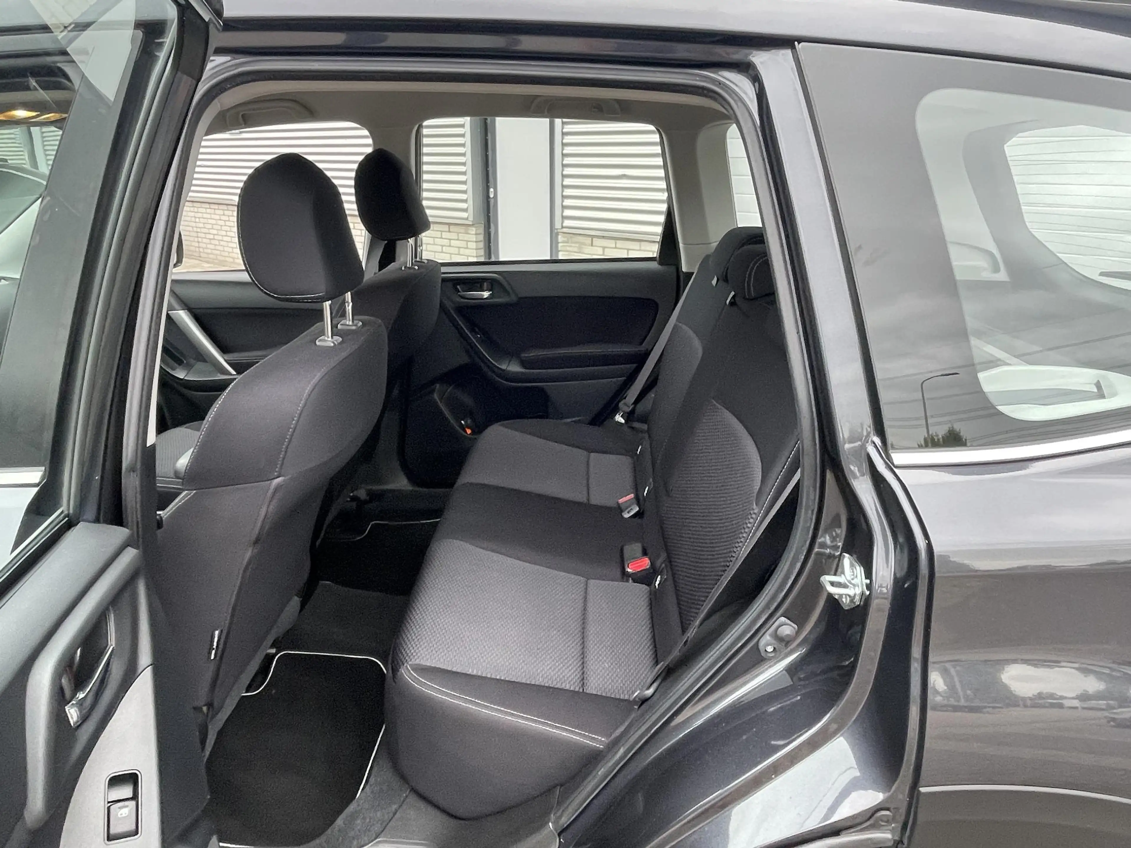 Subaru Forester 2.0 Luxury Trekhaak| Lage km stand| Dealer onderho — photo 17