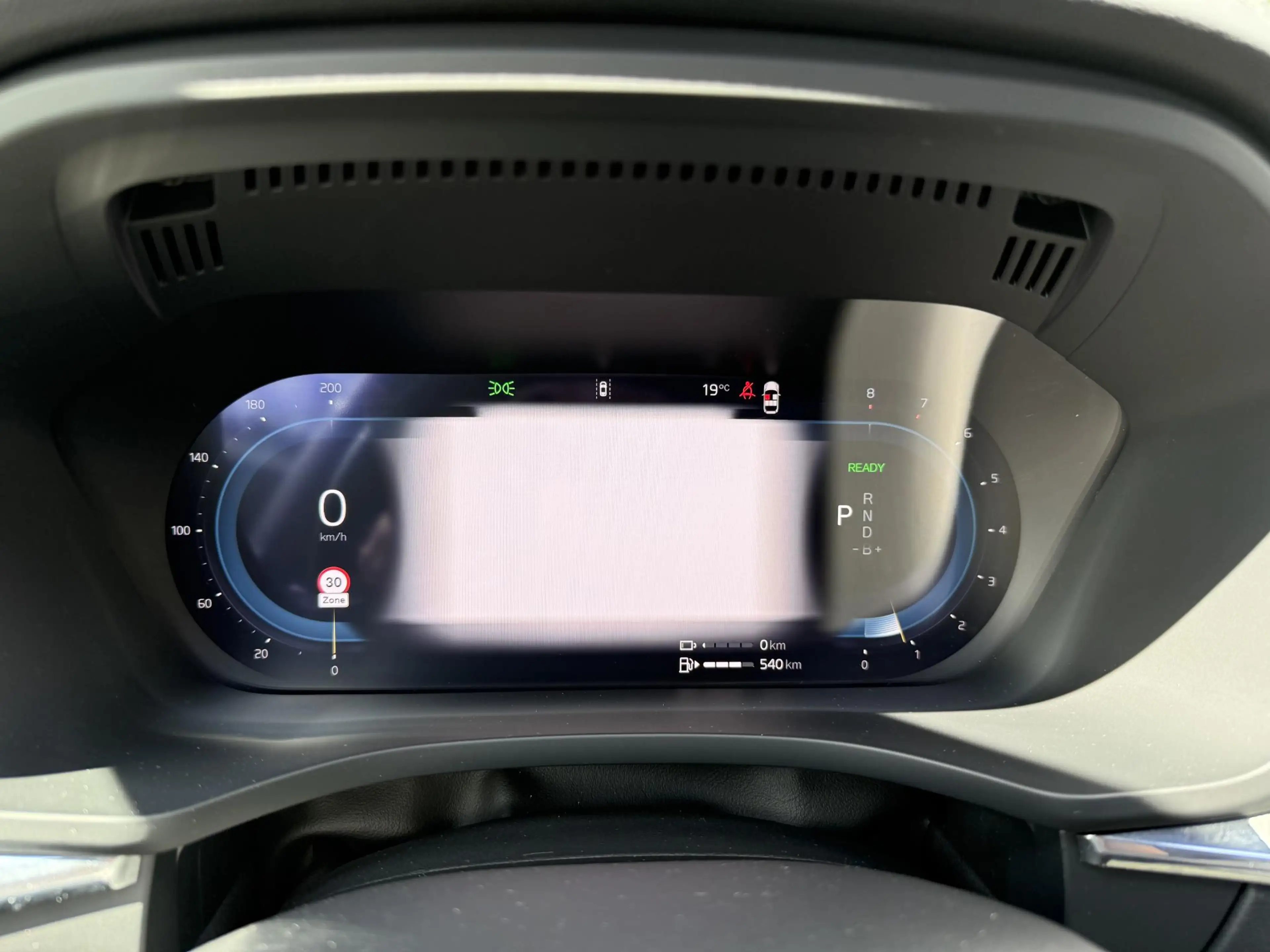 Volvo XC60 2.0 T8 Plug-in hybrid AWD Plus Dark LUCHTVERING| B — photo 31