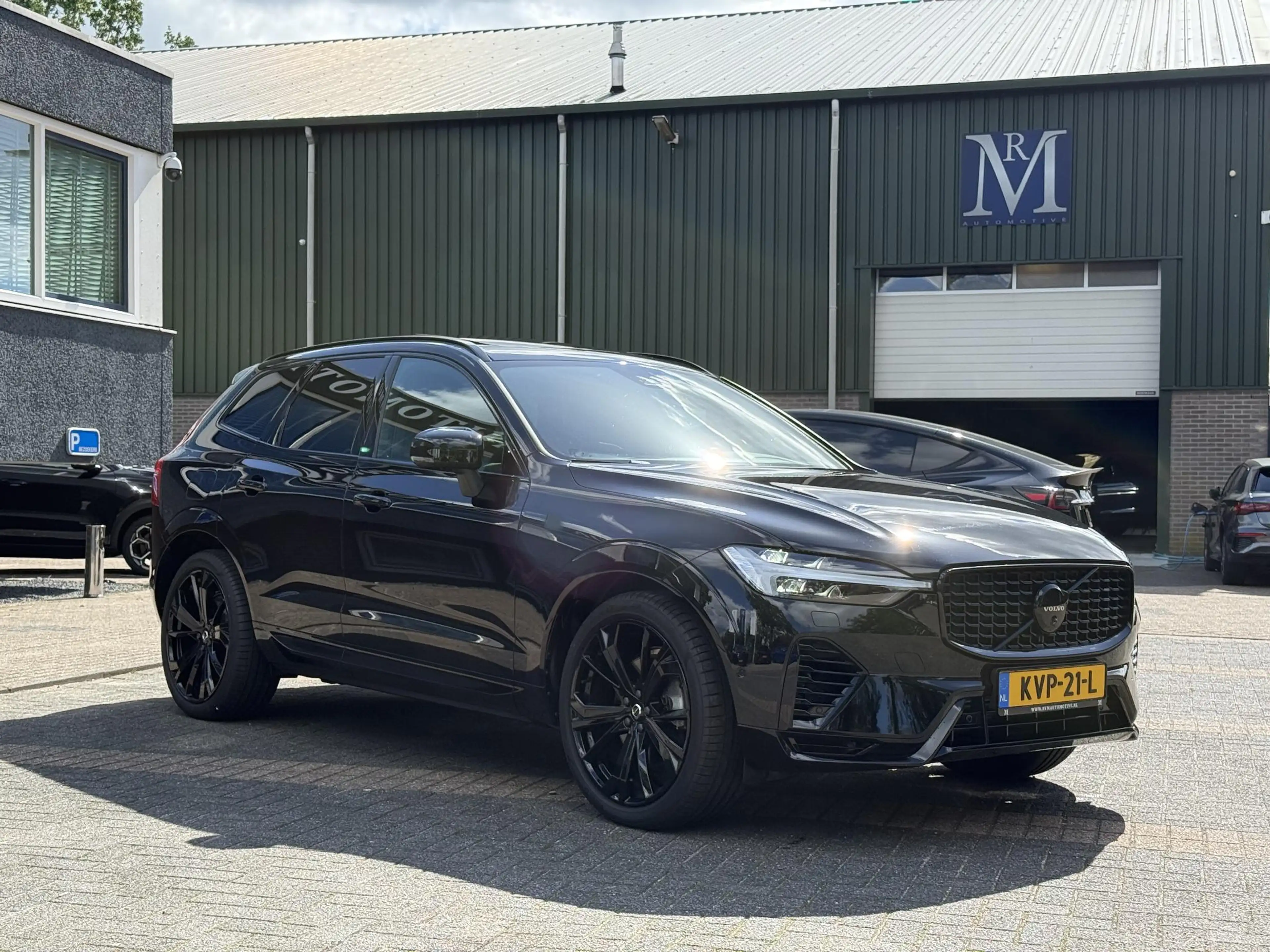 Volvo XC60 2.0 T8 Plug-in hybrid AWD Plus Dark LUCHTVERING| B — photo 5
