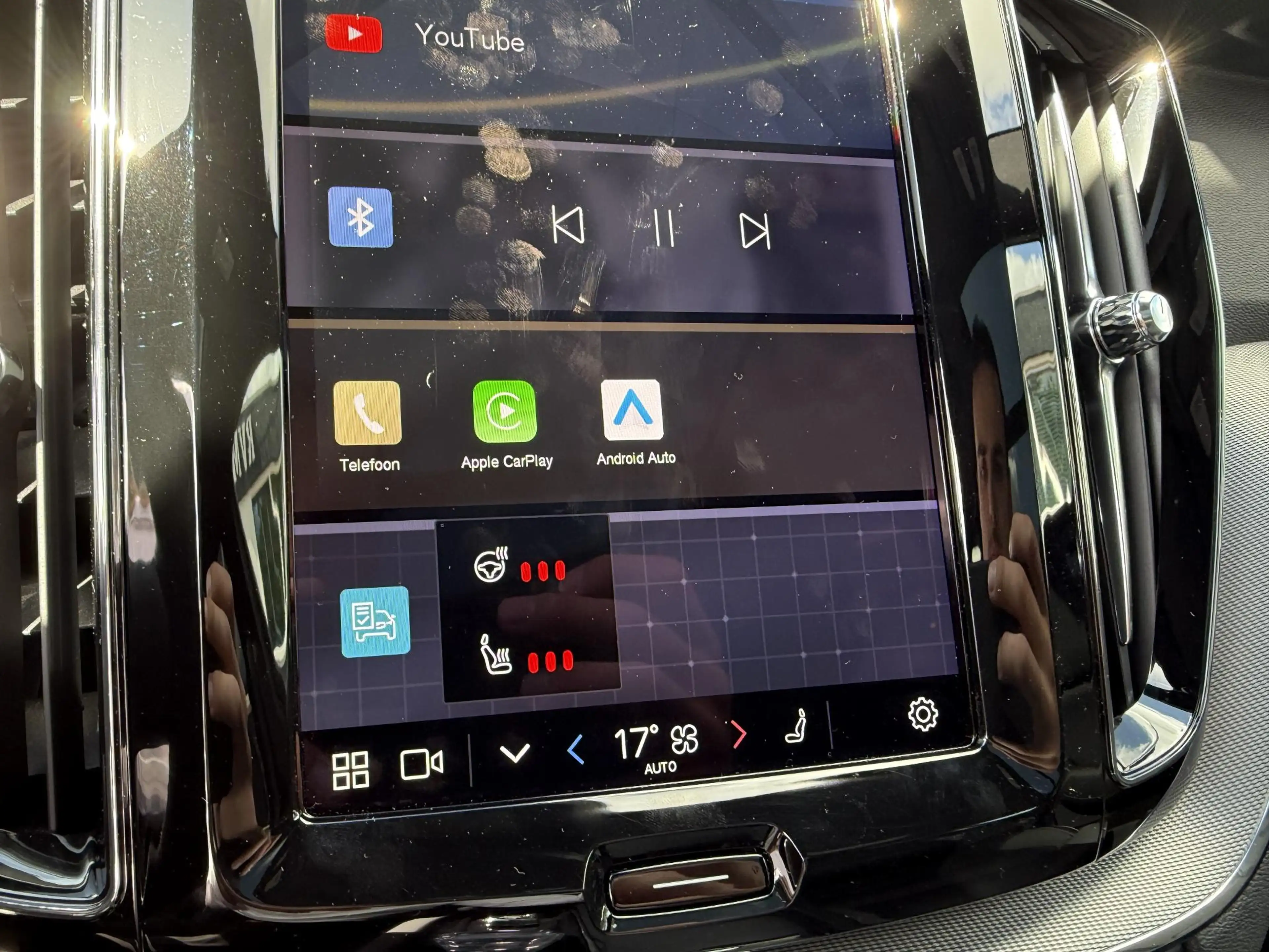 Volvo XC60 2.0 T8 Plug-in hybrid AWD Plus Dark LUCHTVERING| B — photo 39