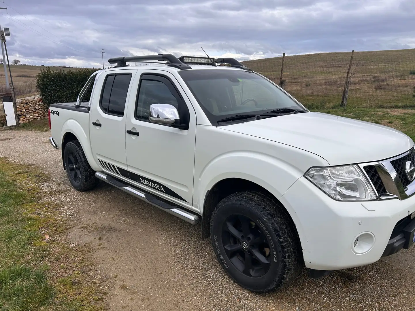 Nissan Navara 2.5 dci d.cab XE - 1