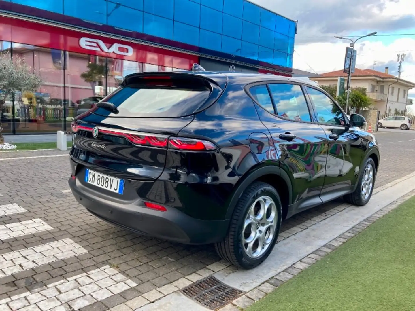 Alfa Romeo Tonale Tonale 1.5 130 CV MHEV TCT7 Sprint Schwarz - 2