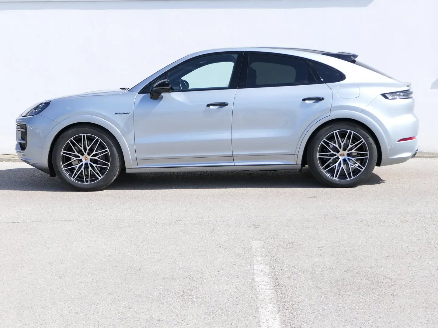 Porsche Cayenne E-Hybrid Coupé Black Edition Grau - 2