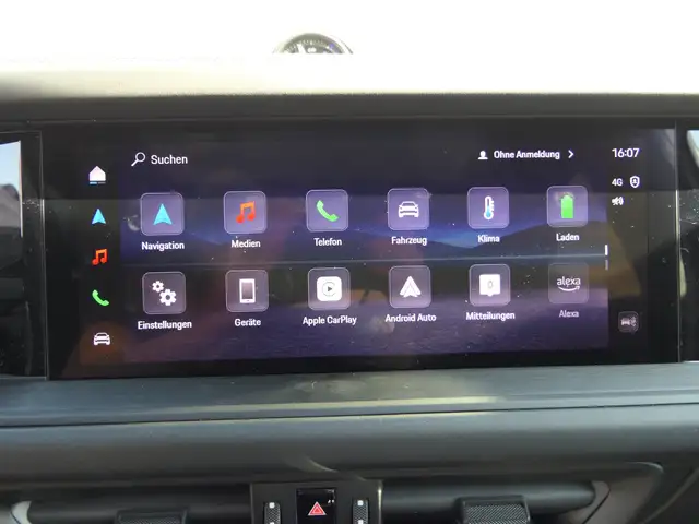 Porsche Cayenne view 12