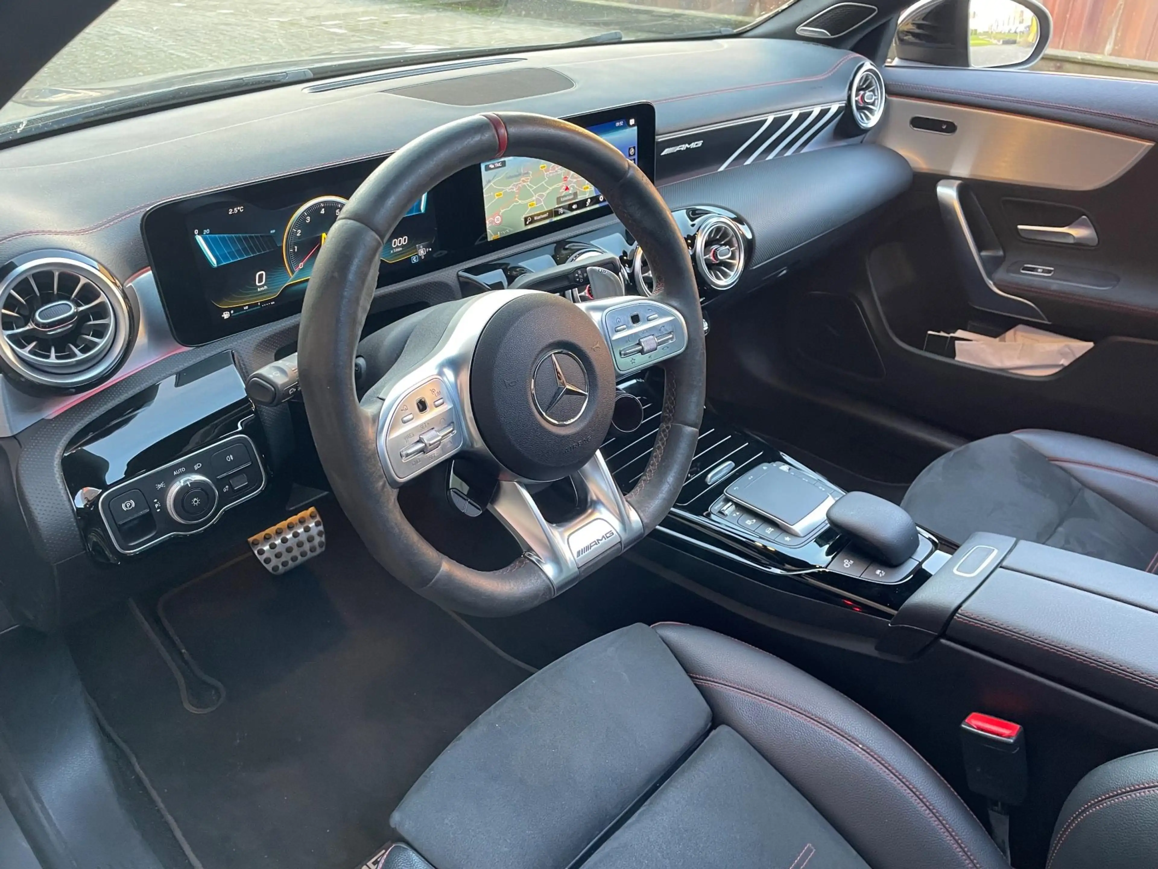 Mercedes-Benz CLA 45 AMG Shooting Brake 4MATIC+ BTW 21% — photo 12
