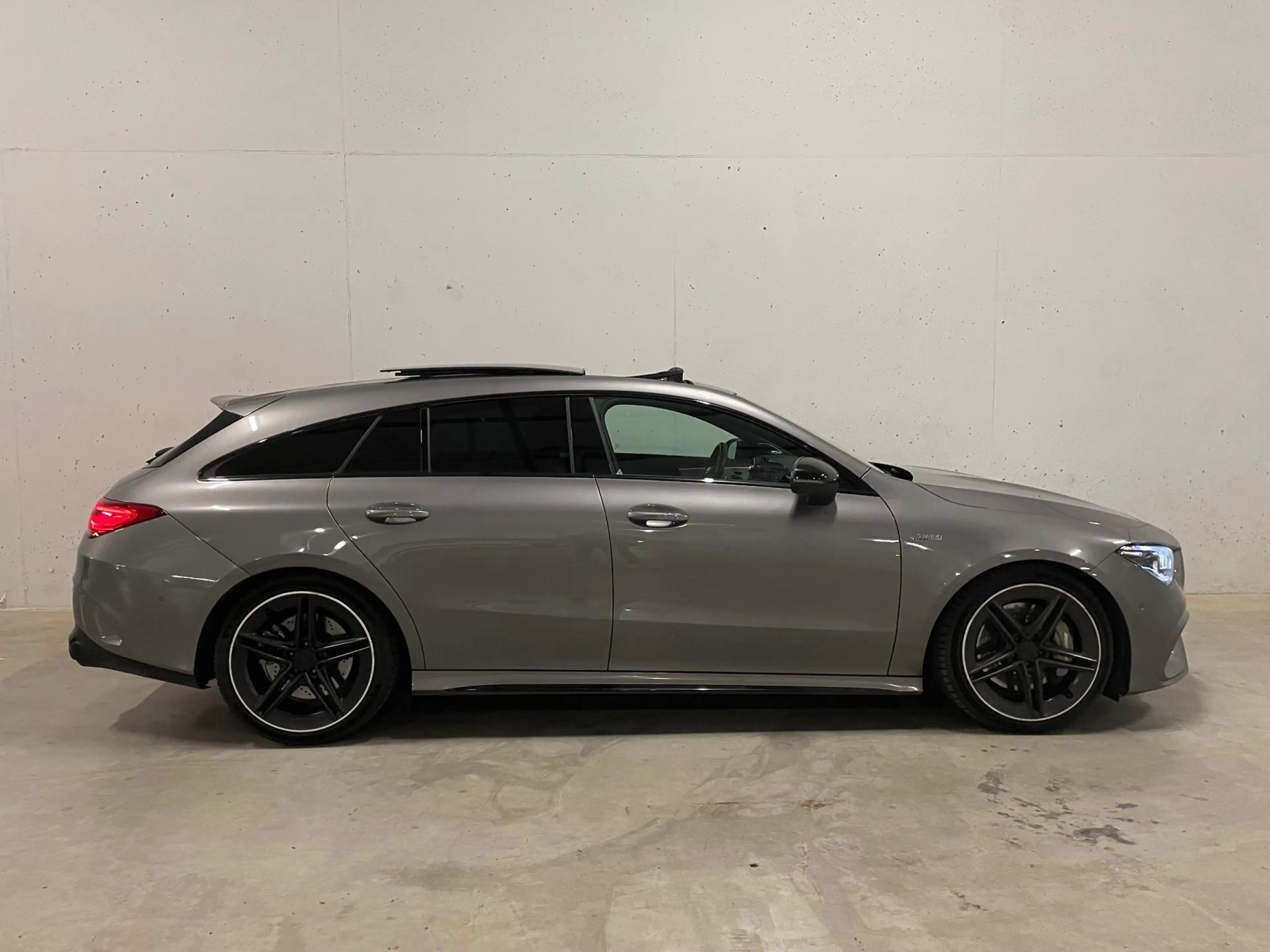 Mercedes-Benz CLA 45 AMG Shooting Brake 4MATIC+ BTW 21% — photo 2